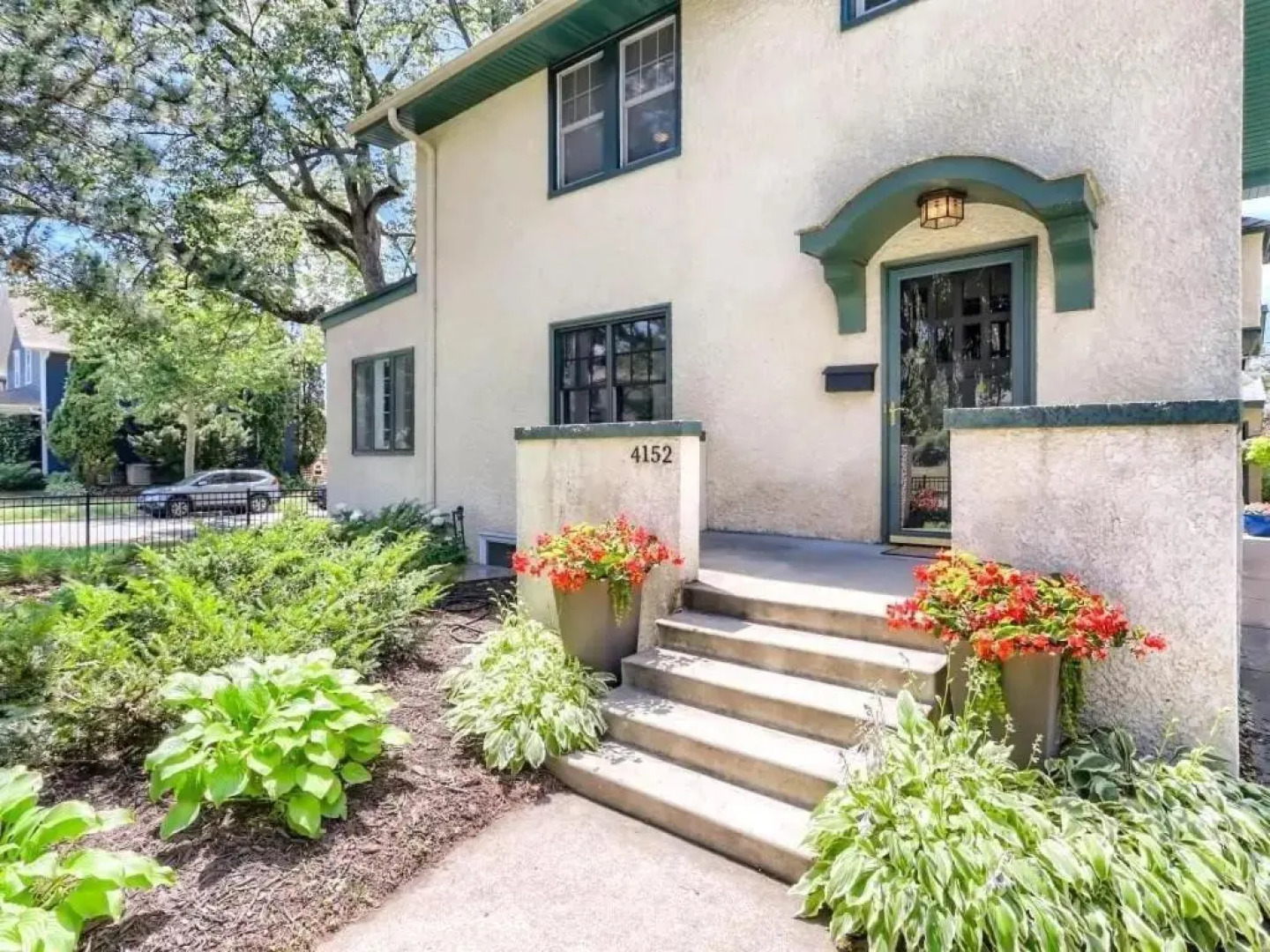 East Harriet Gallery