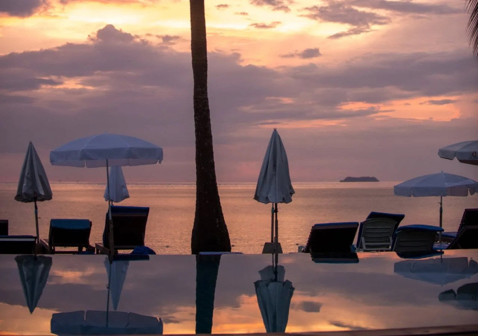 Lanta Casuarina Beach Resort