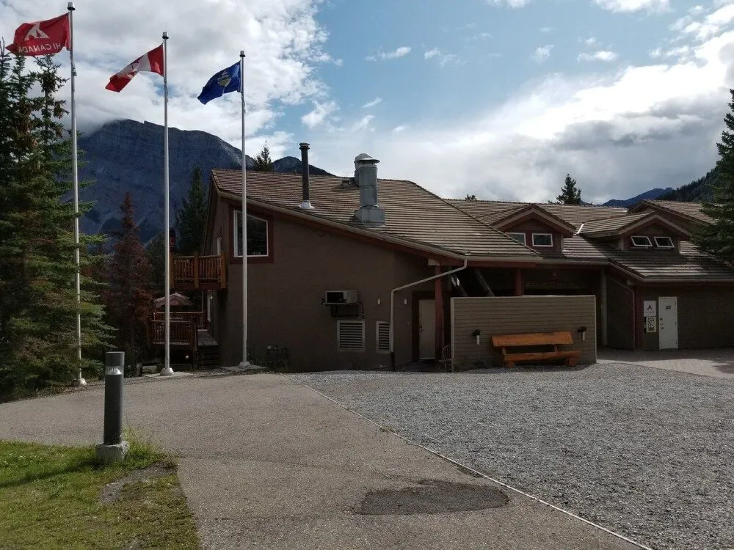 HI Banff Alpine Centre - Hostel