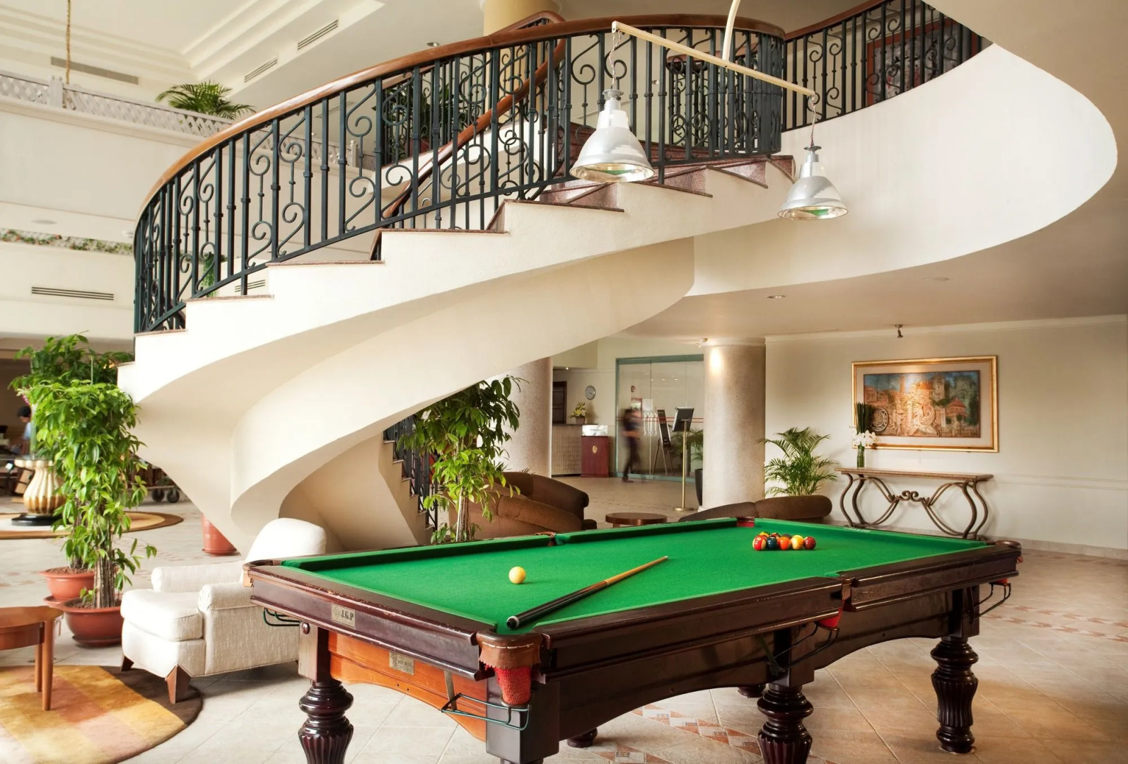 Diamond Westlake Suites