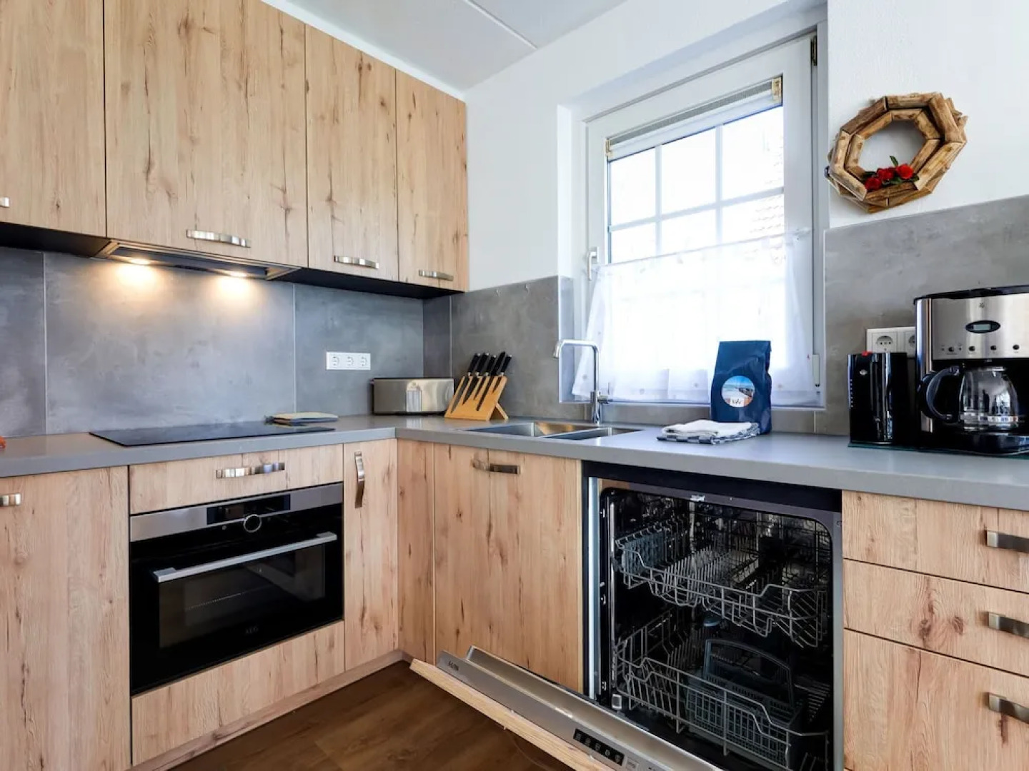 Detached Holiday Home near Veerse Meer & Marina