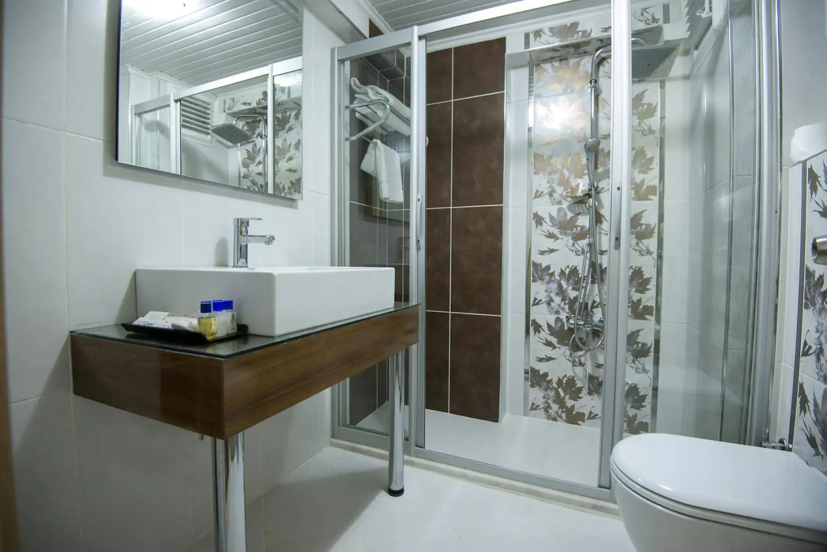 MCG Marble Hotel