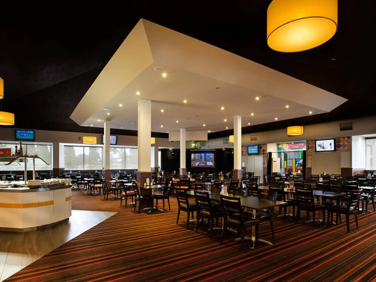 Nightcap at Gateway Hotel