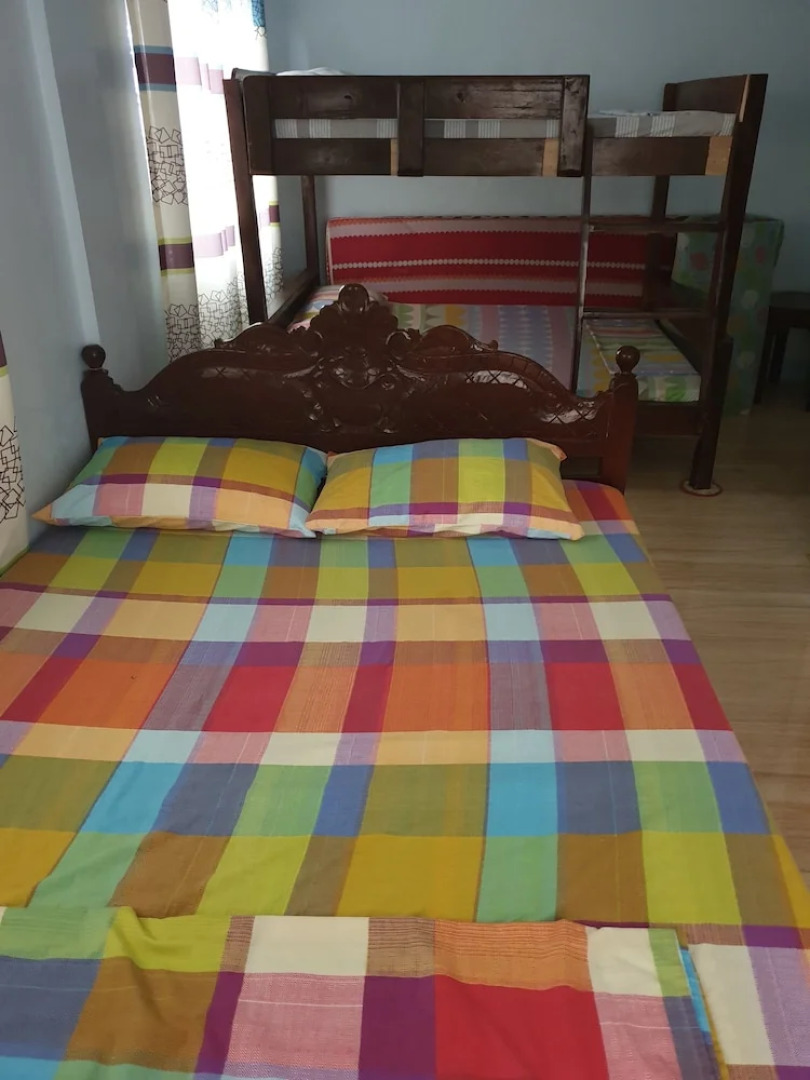 Den's Transient House