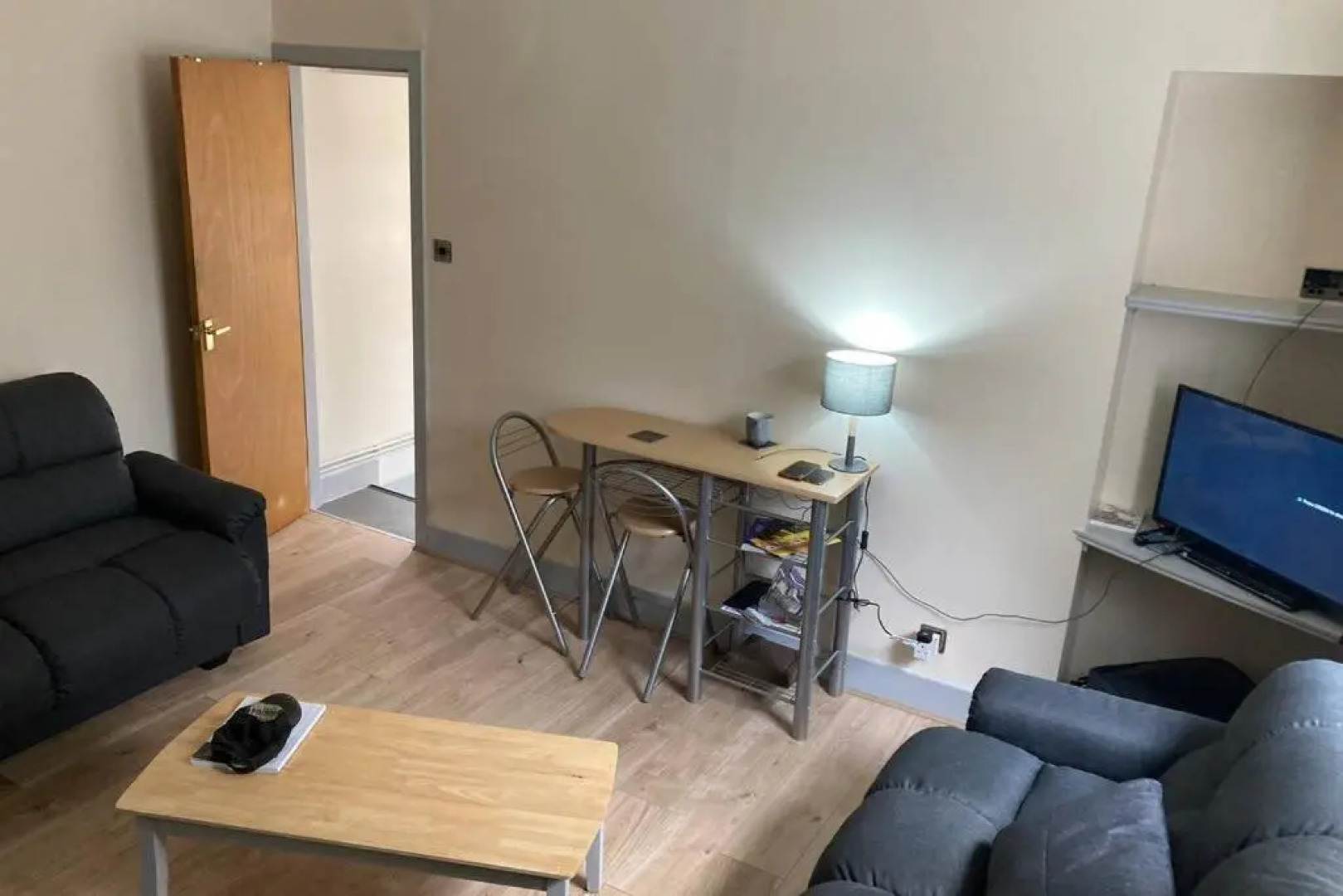 The Annex Keith Self Catering WiFi Private Parking bkng