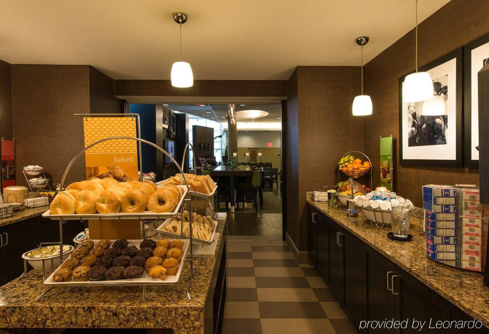 Hampton Inn & Suites Boston Crosstown Center