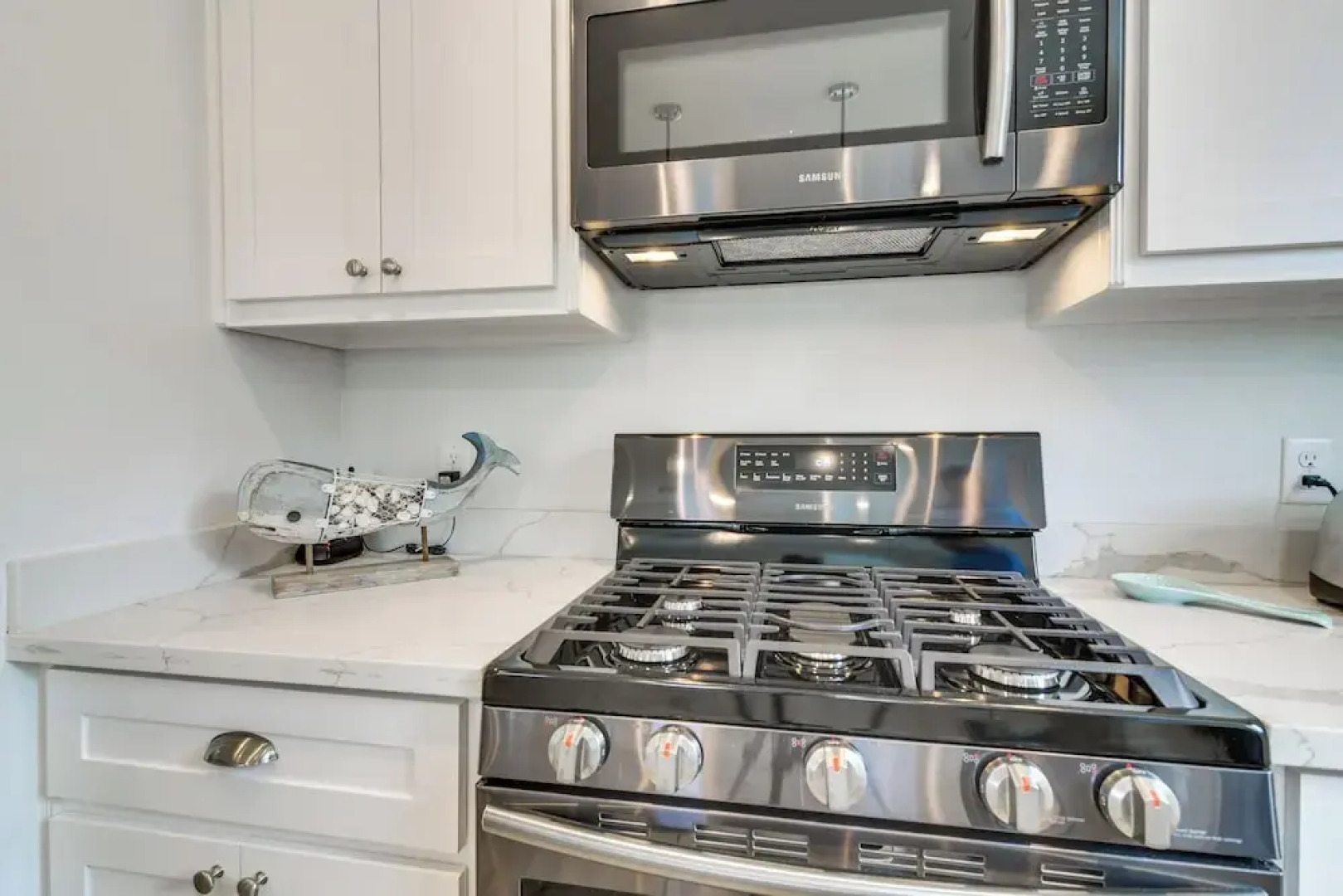 Modern Waveland Home w/ Deck - Walk to the Beach!