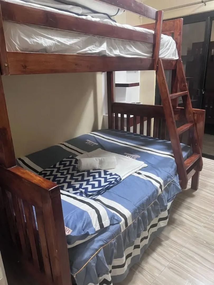 BN 5BR House With Mountain View