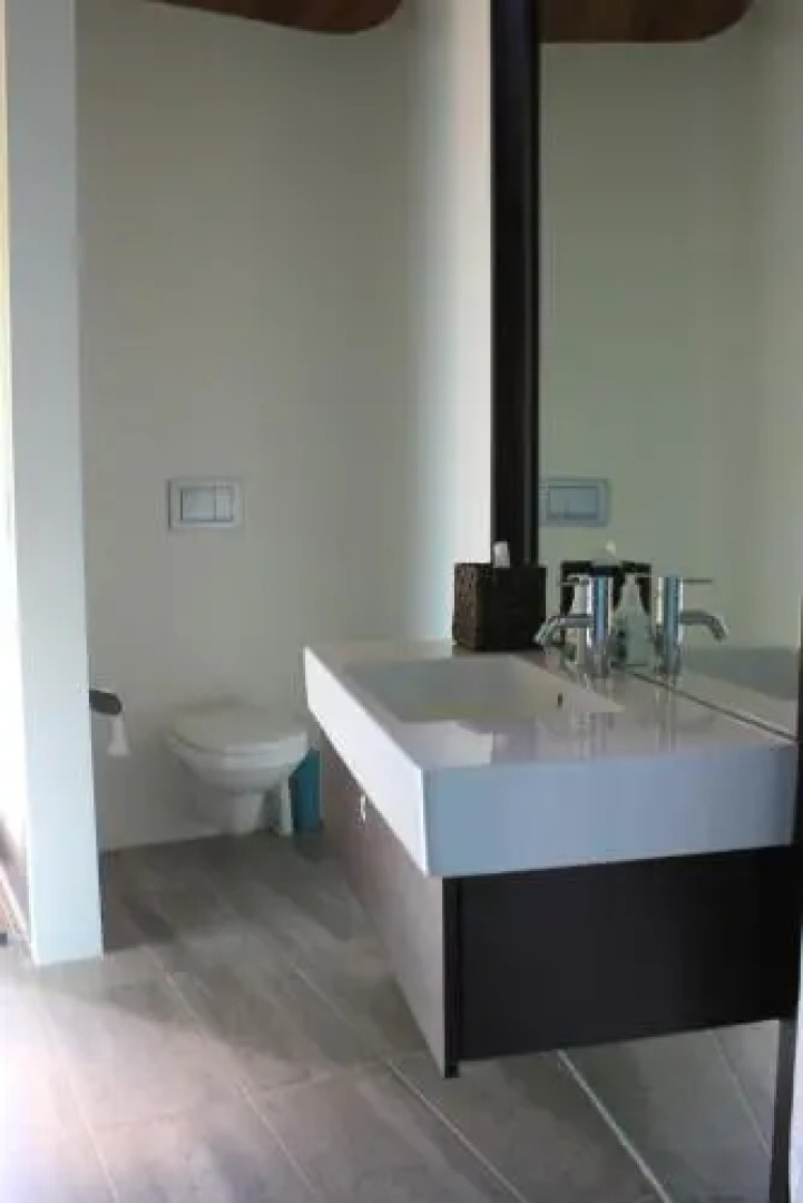 Hot Water Beach Bure Wera