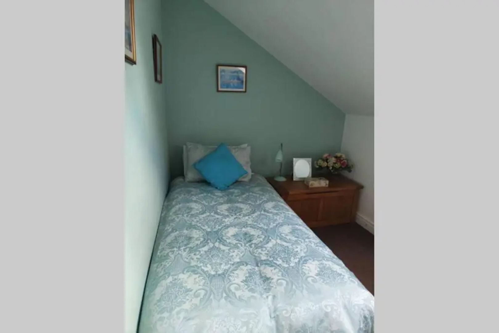 Bt 9 Granny Flat & Walled Garden