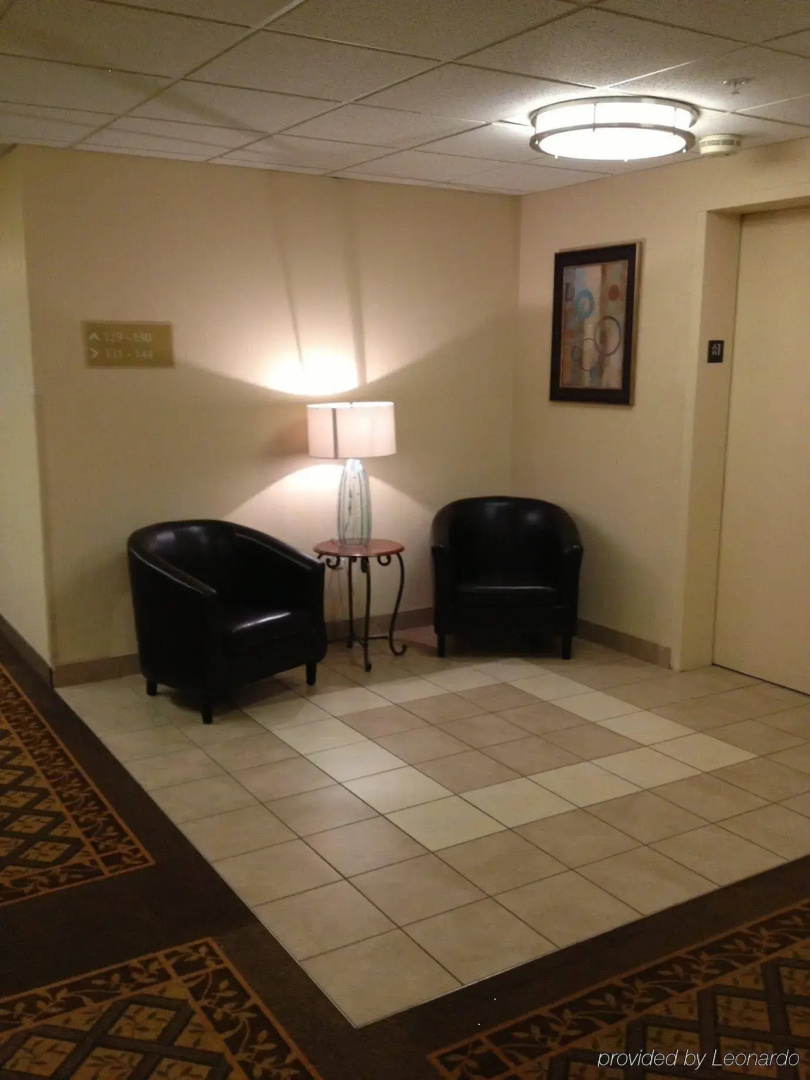 Sonesta Simply Suites Detroit Warren