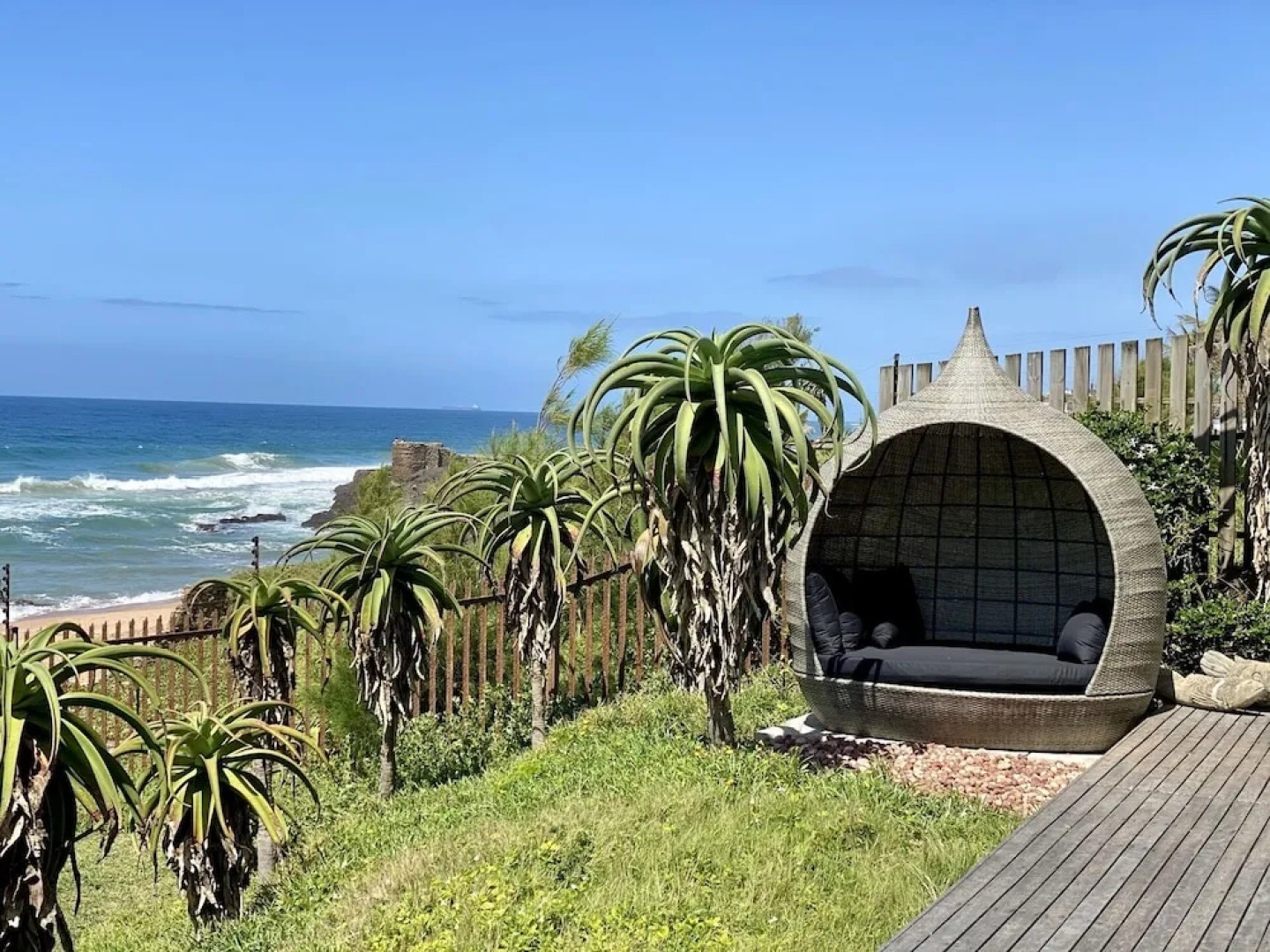 Dolphin Coast YOLO Spaces – Beach House Villa