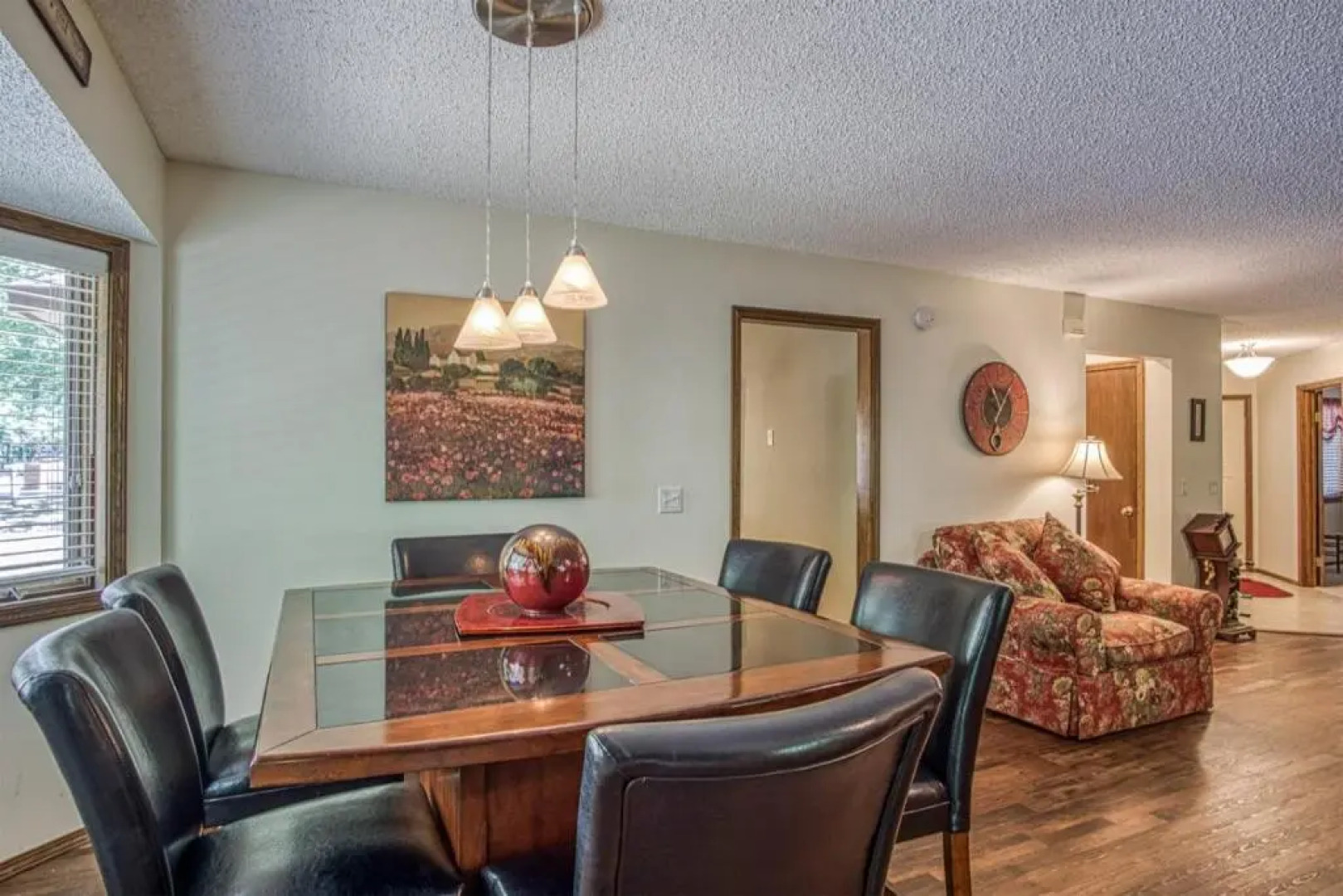 02101 - 1 LaCanada Lane