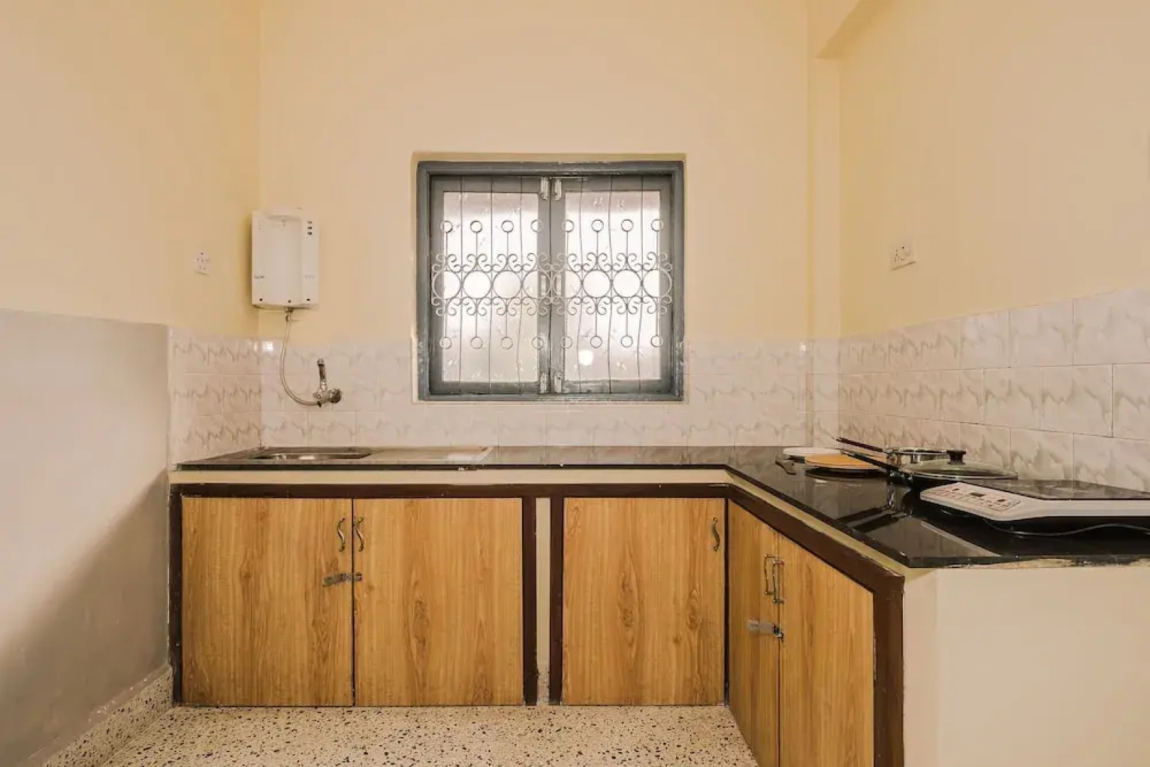 OYO Home 22802 Feildview 3BHK Mapusa