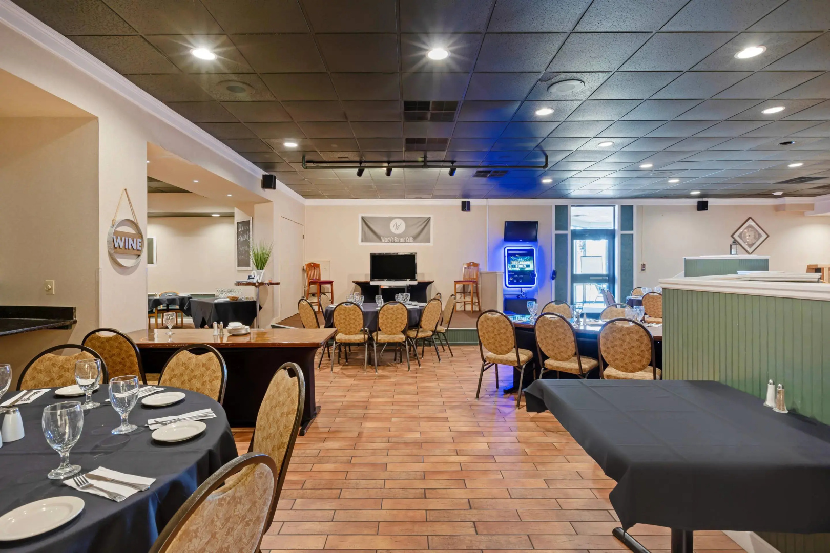 The Lux Hotel & Conference Center, an Ascend Collection Hotel