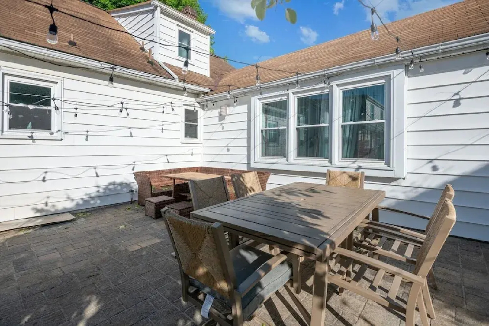 "sweet Serenity" Stay 10 Minutes From Hershey 3 Bedroom Home by RedAwning