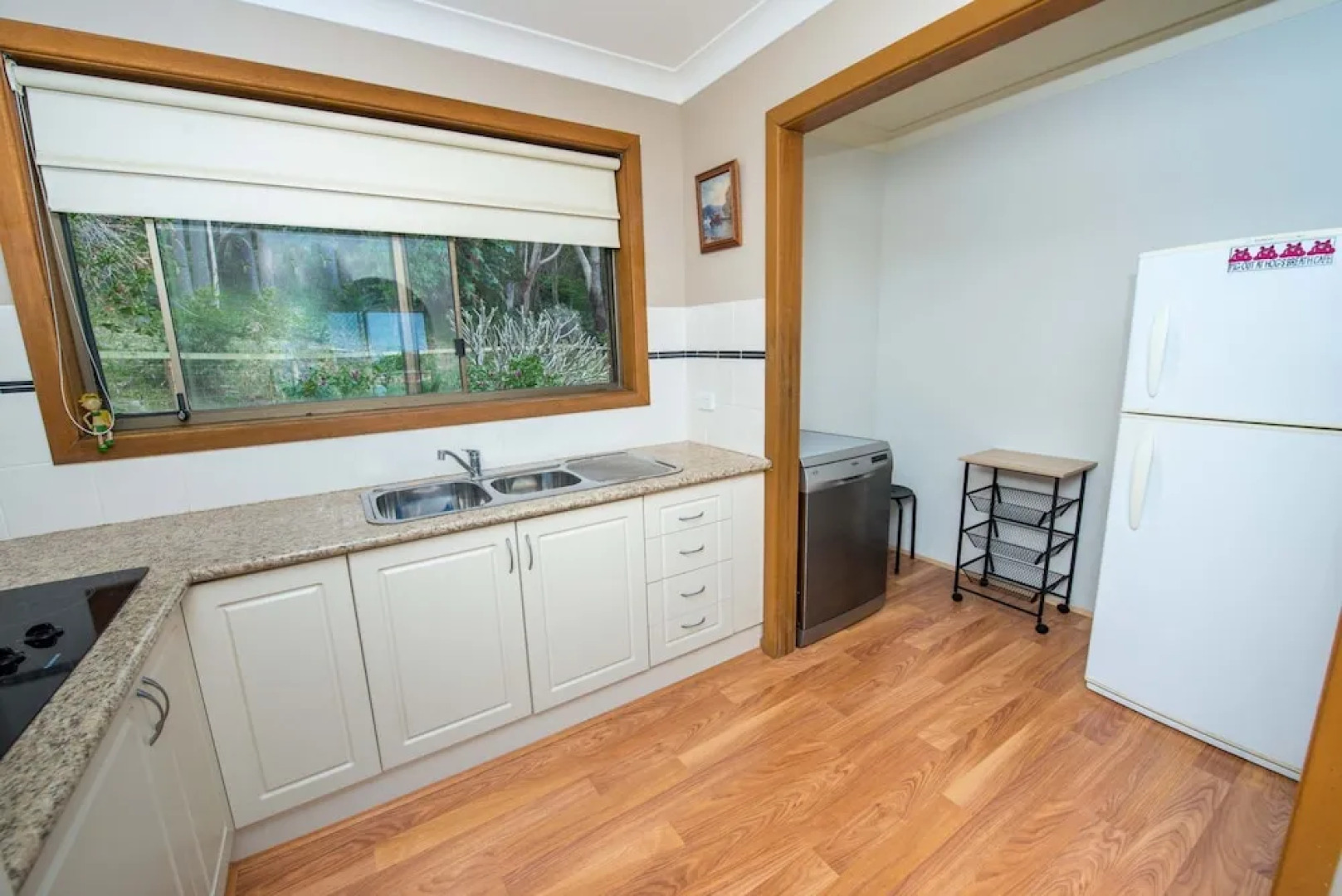 Pet Friendly Lentara St 8 - Fingal Bay