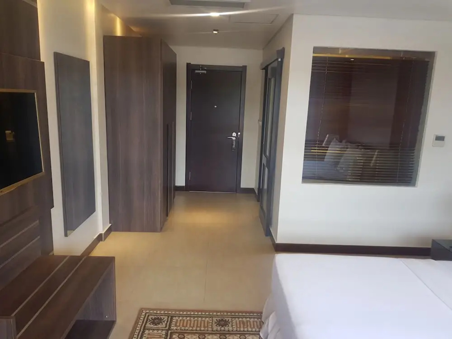 Golden Tulip Agulu Lake Hotel & Resort