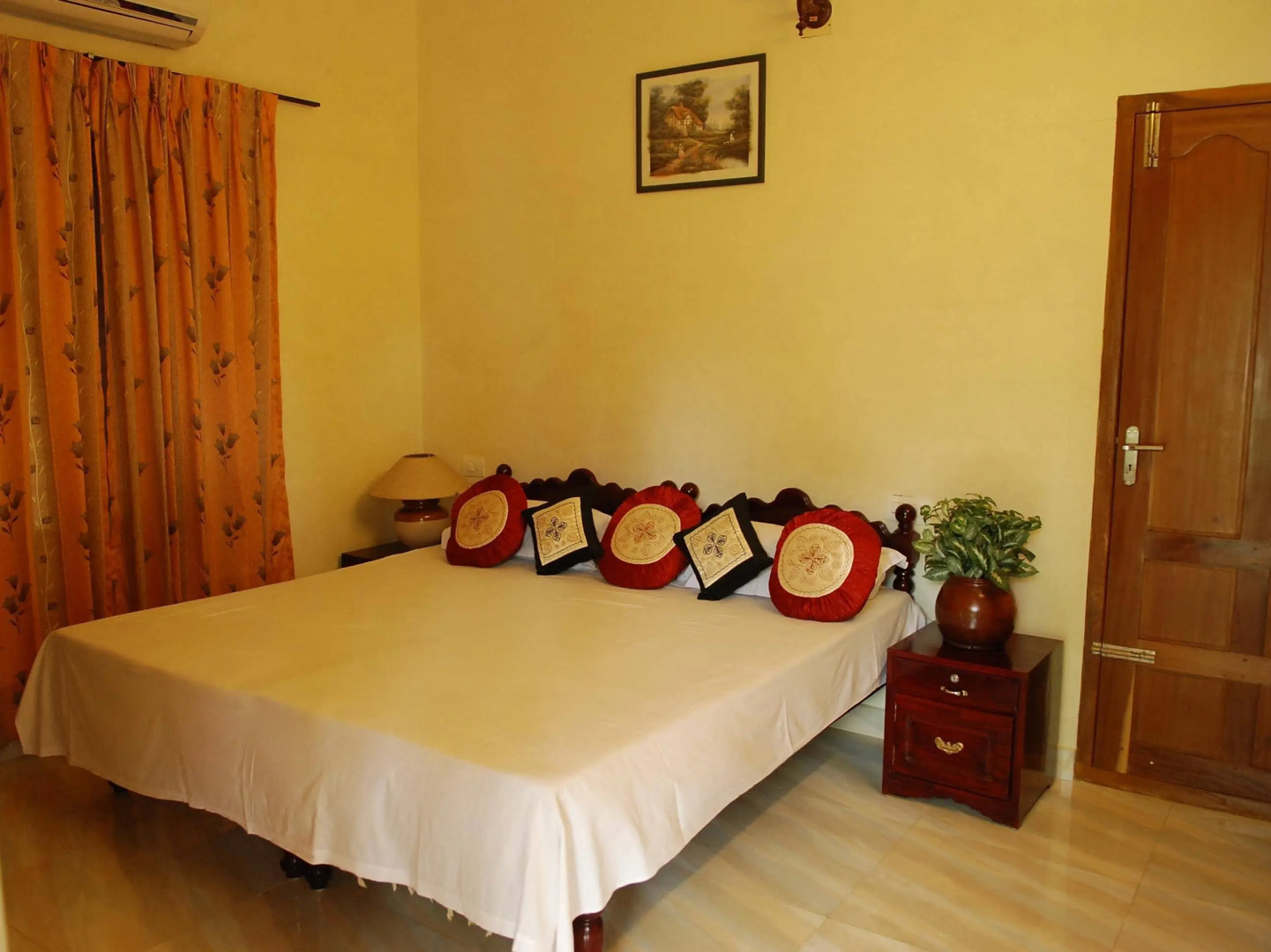 Coconut Creek Kumarakom Homestay Hotel