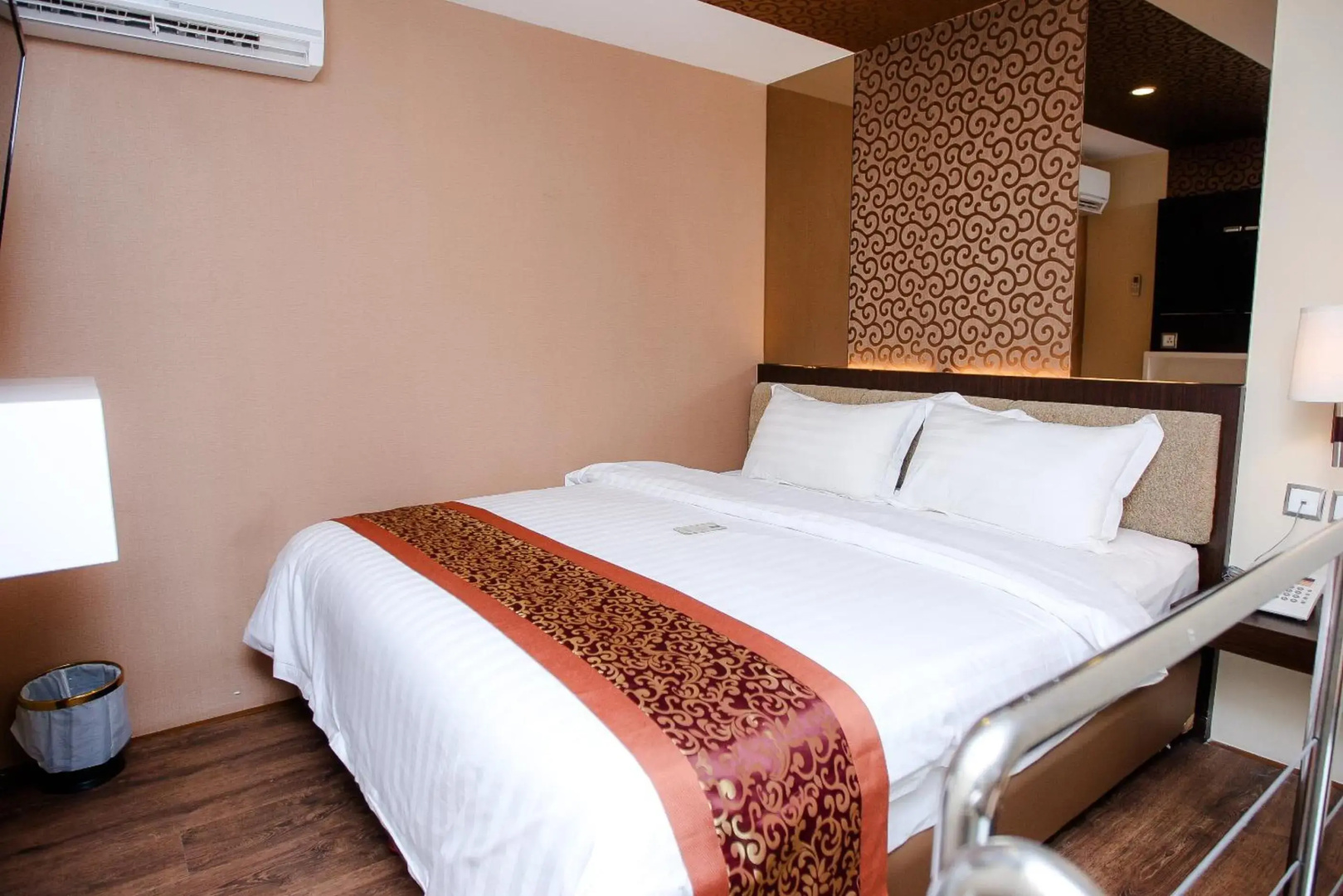 Favor Hotel