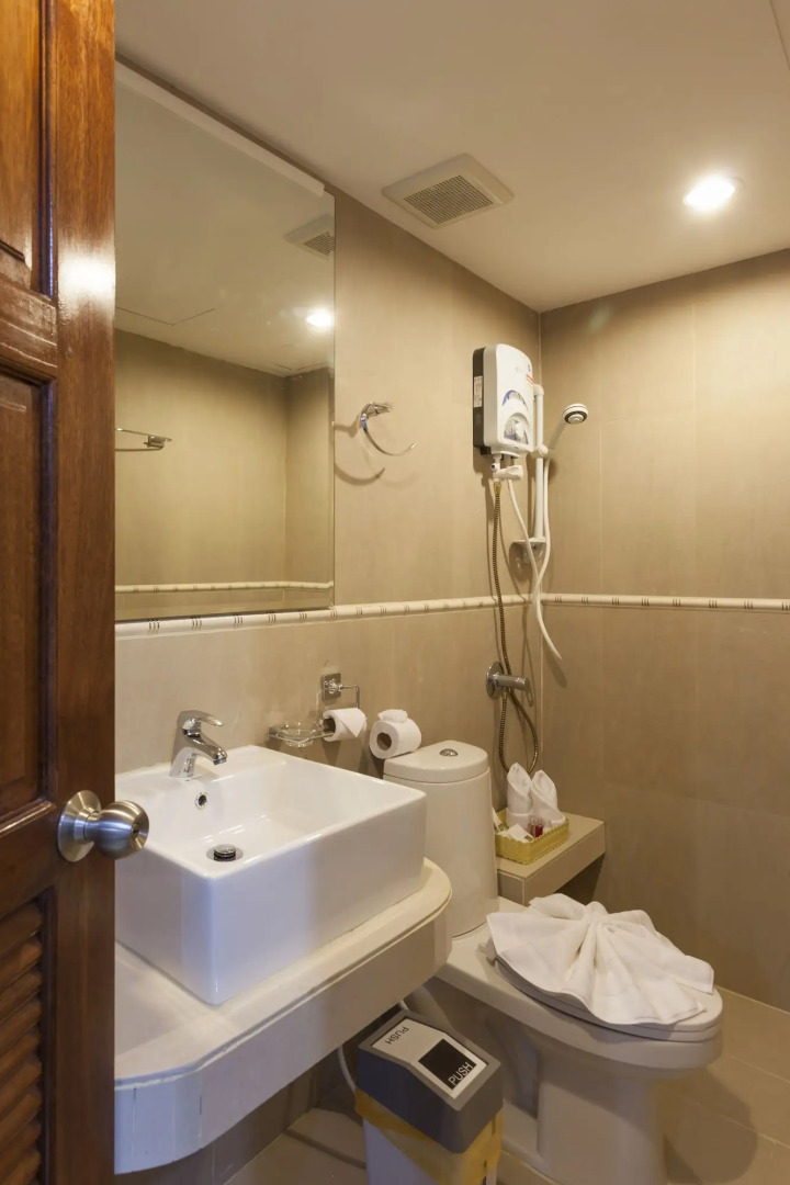 Patong Max Value Hotel