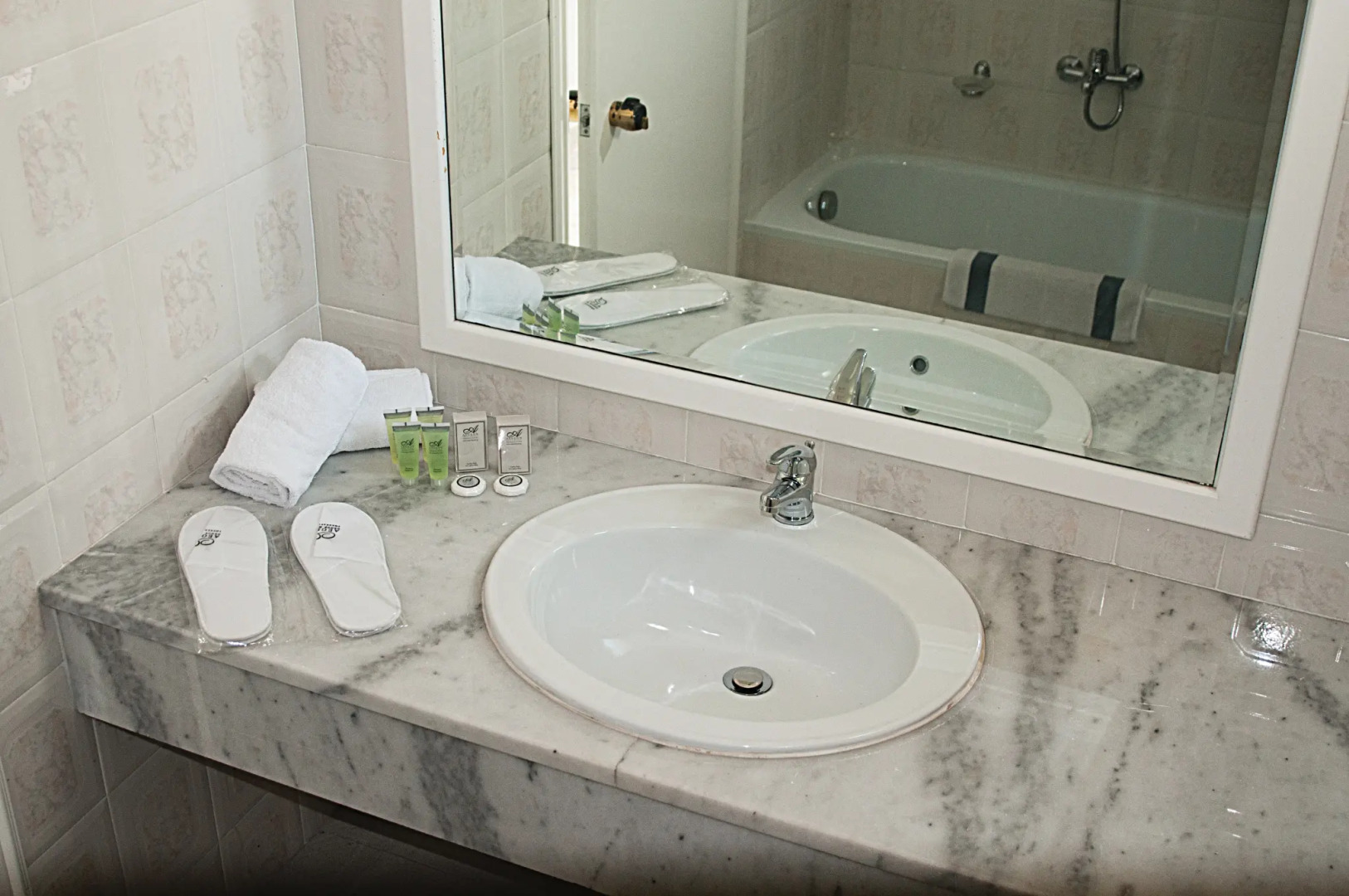 Skion Palace Beach Hotel - Bungalows Boutique