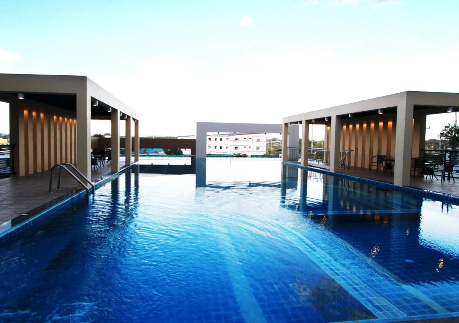 The Contrast i Hotel