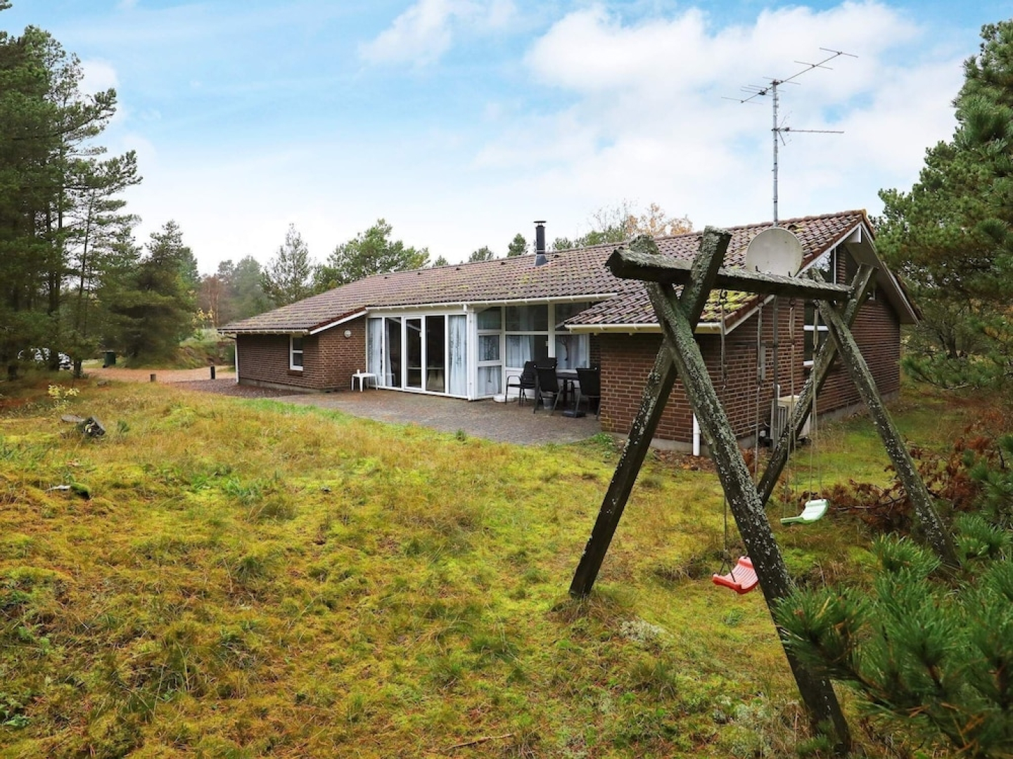 Idyllic Retreat With Whirlpool-by Traum