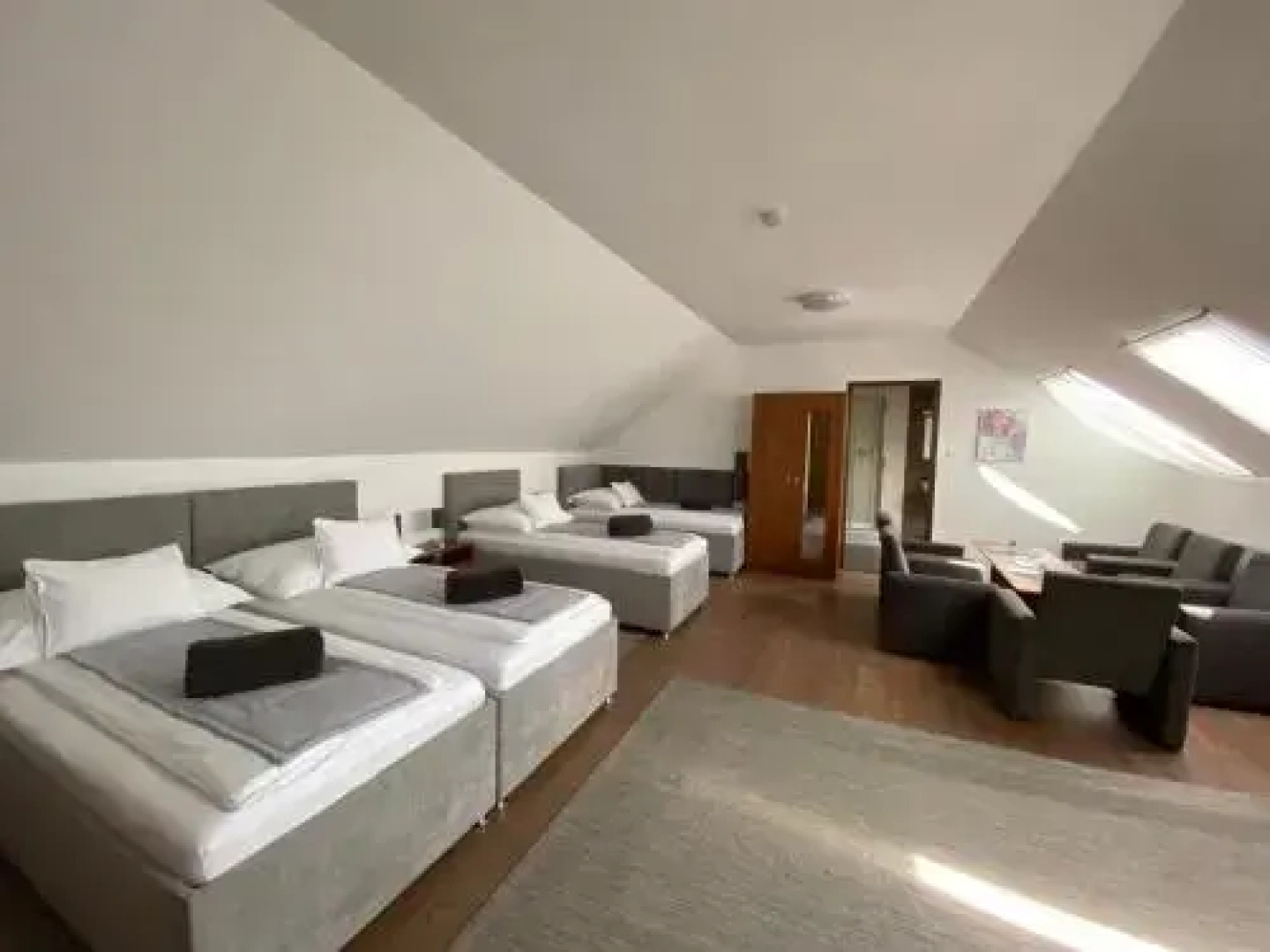 Riviera Vendeghaz & Apartman