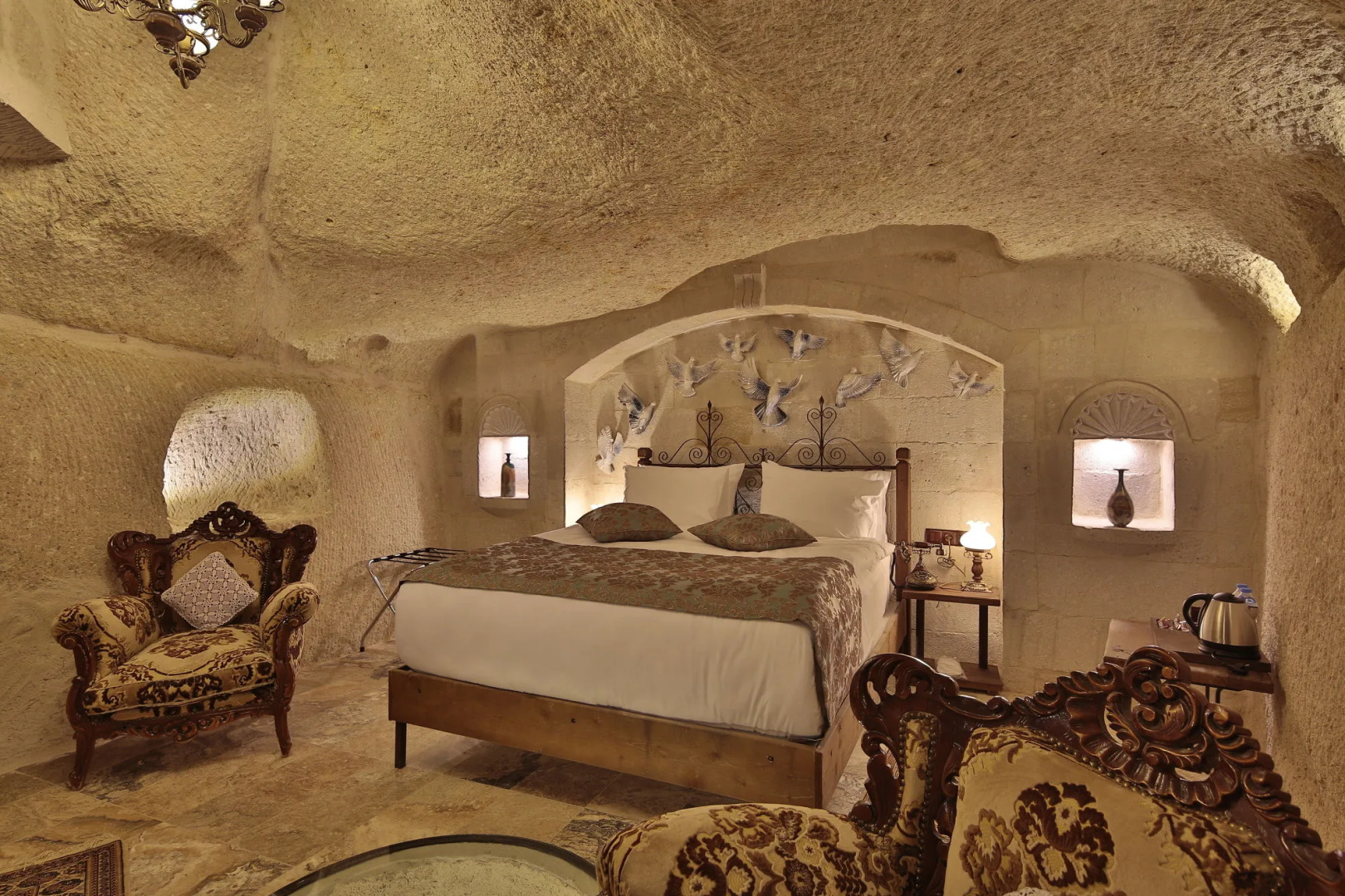 Aren Cave Hotel & Art Gallery