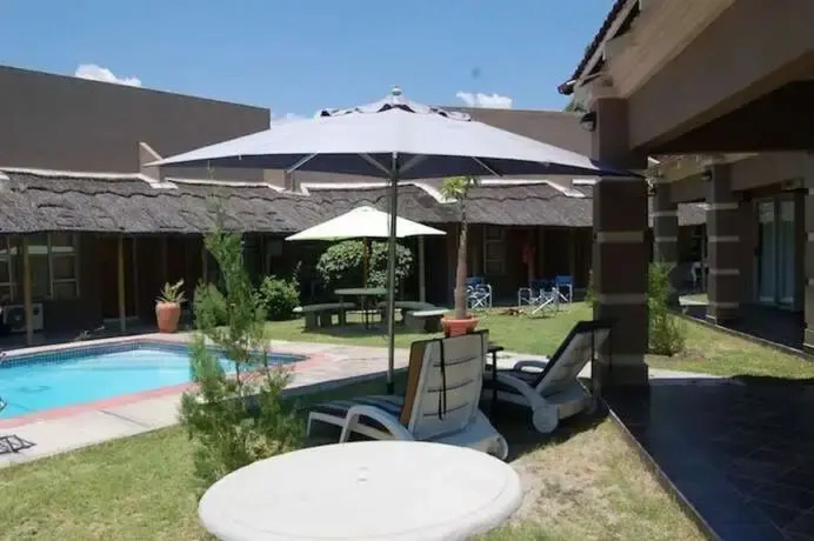 Kamanga Safari Hotel