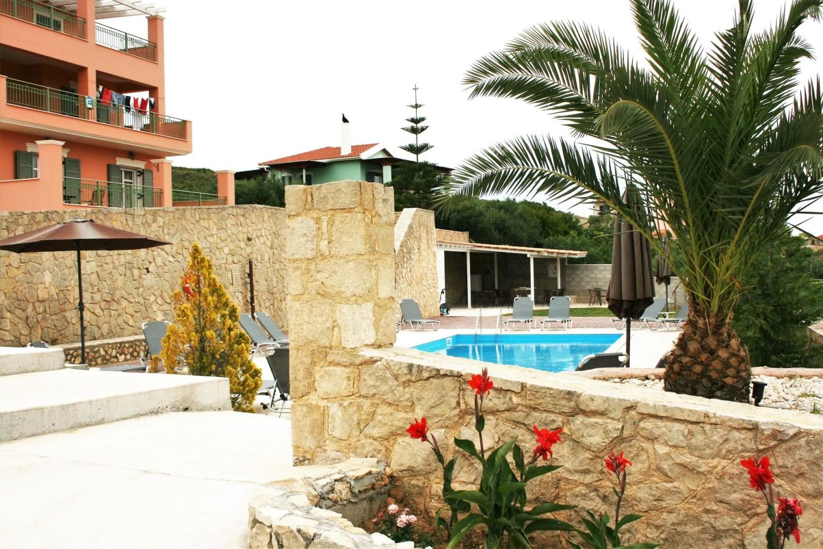 Lagoon View Apartments - Adults Only