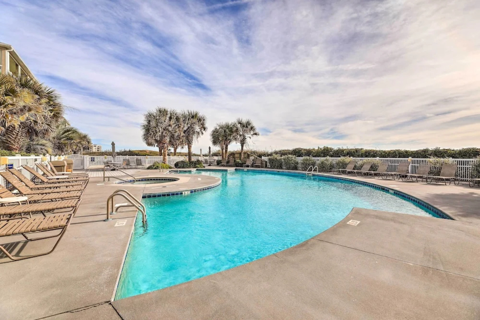 Ocean Club Condo w/ Community Pool & Hot Tub
