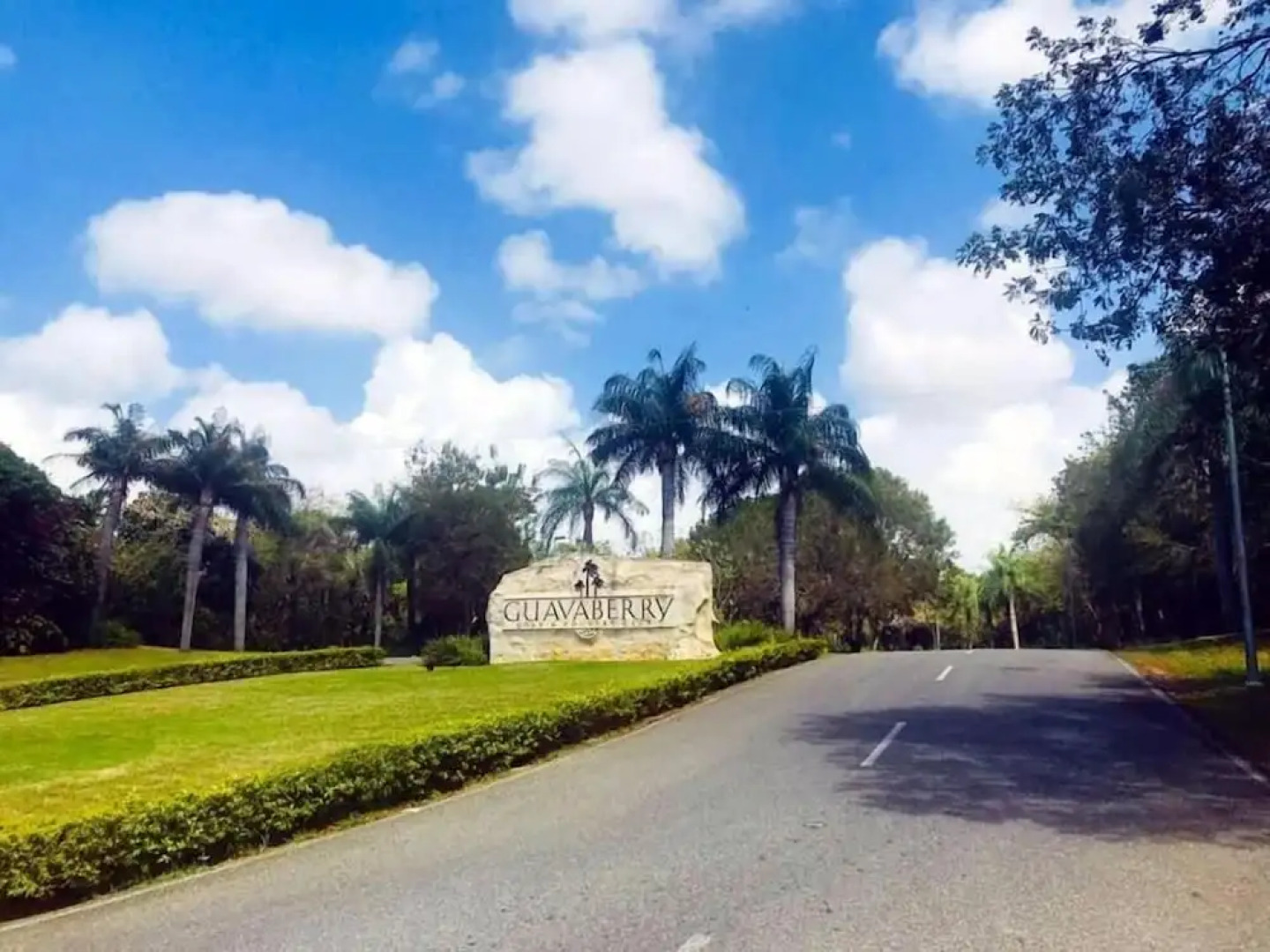 "las Brisas, Juan Dolio, 3 Bedrooms, 3 Pools, Jacuzzi, Beach, Golf,polo"