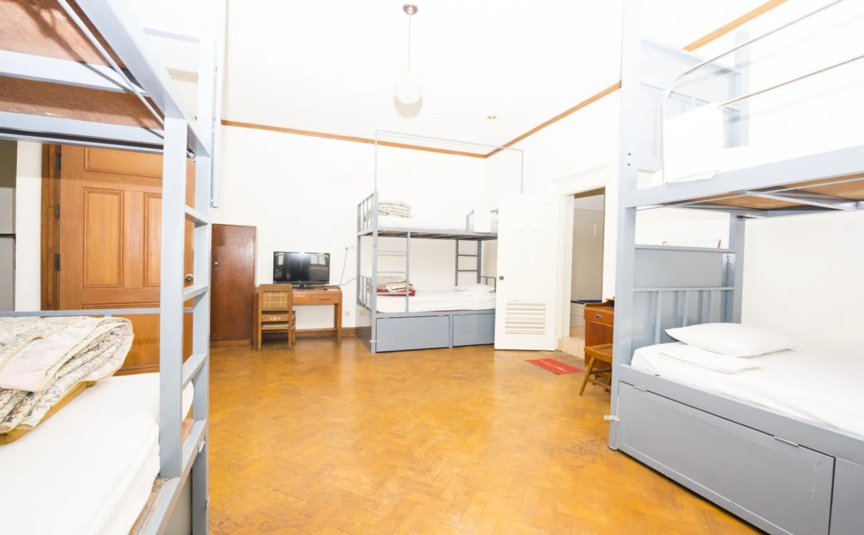 Orchid Nan Myaning Hotel