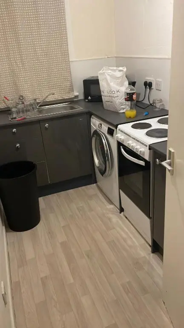 Lovely 1 bedroom flat with free parking and WiFi