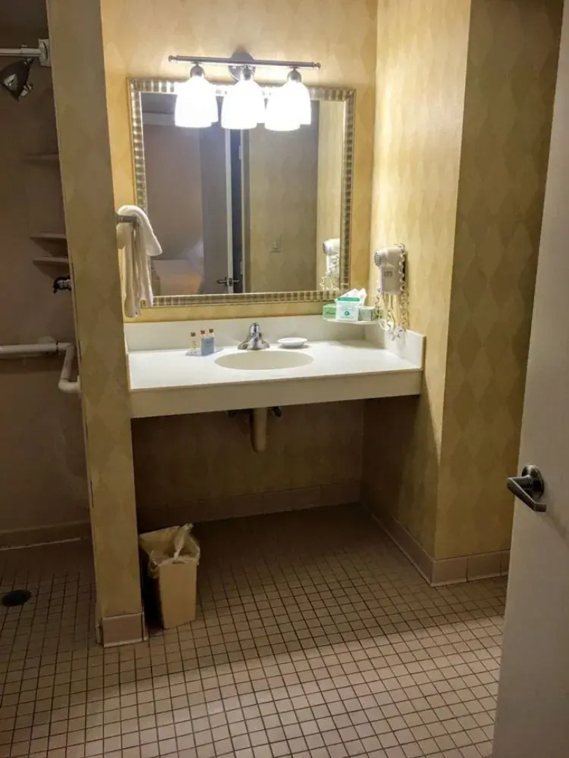 Hawthorn Suites By Wyndham Akron/ Fairlawn