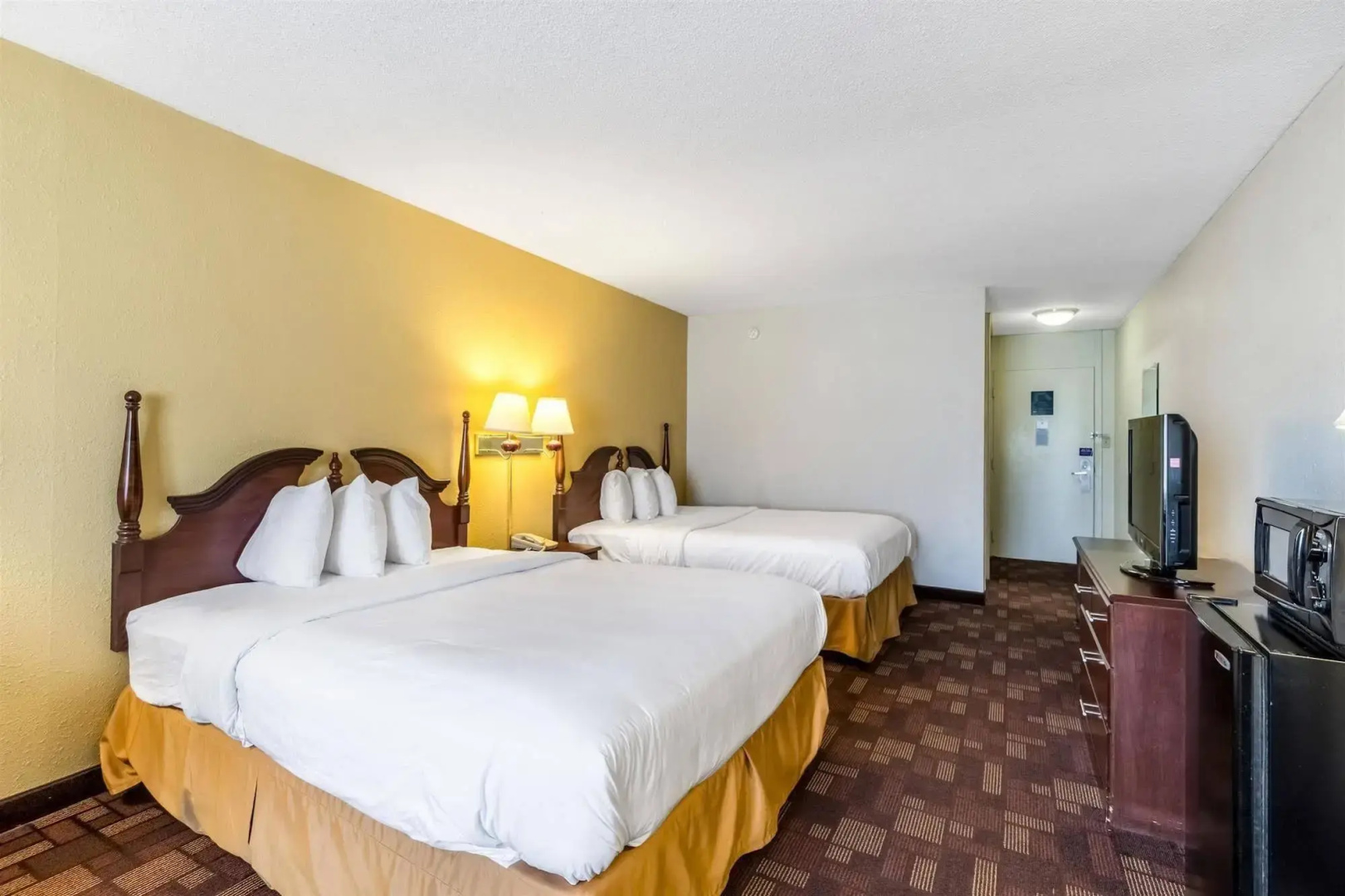 Econo Lodge Inn & Suites Chambersburg Central