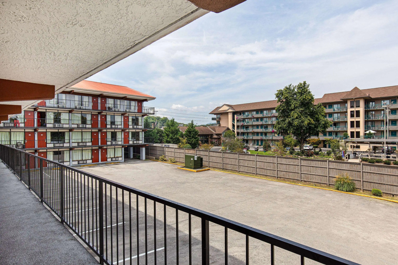 Americana Inn, a Travelodge by Wyndham