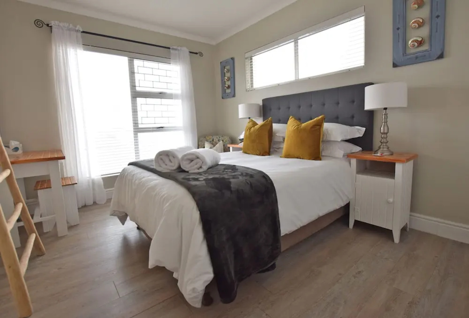 Dolphin House Apartments