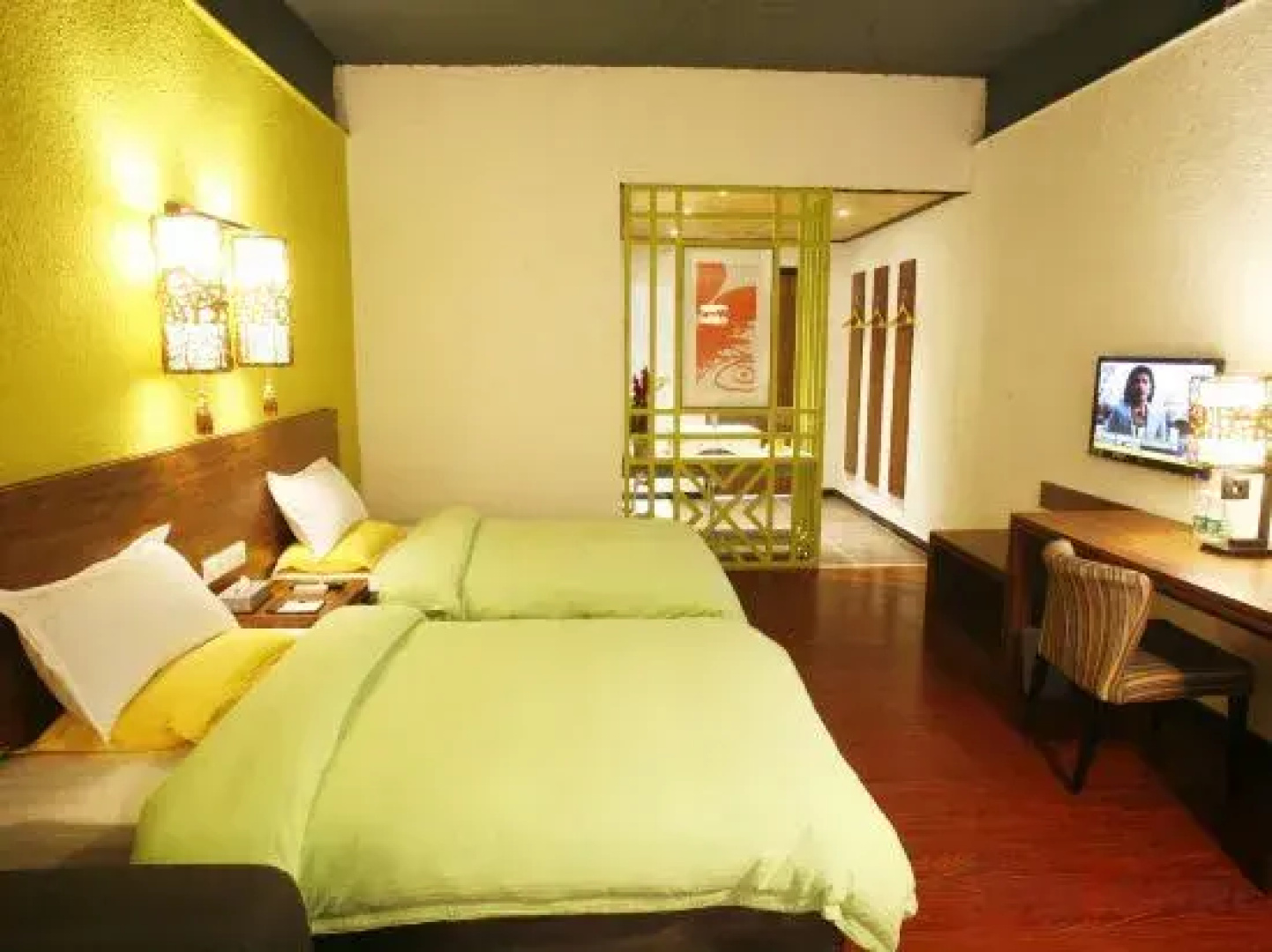 Daxin Mingshi Art Hotel