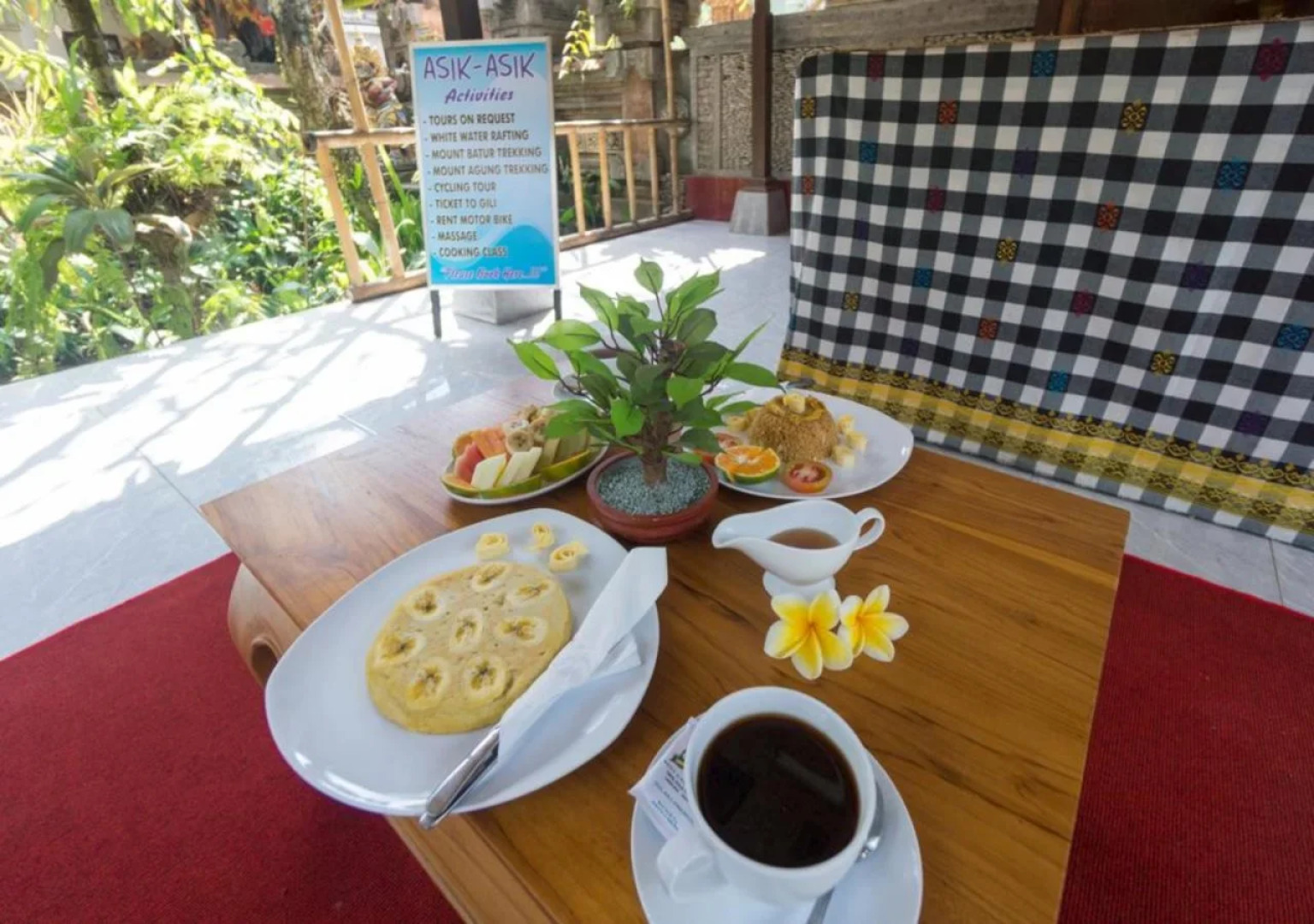 Loka Sari Guest House and Spa