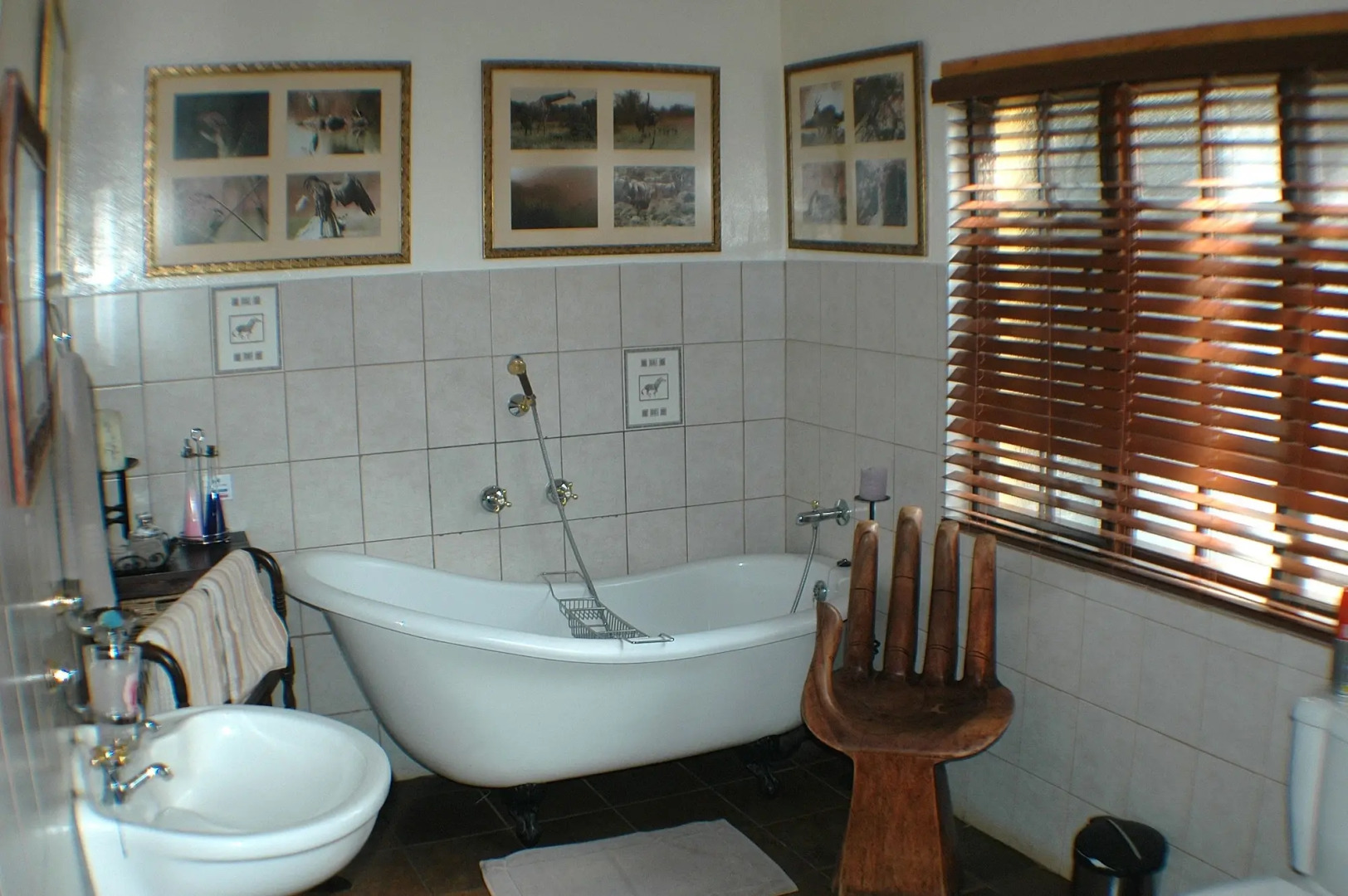 Trees Too Guest Lodge