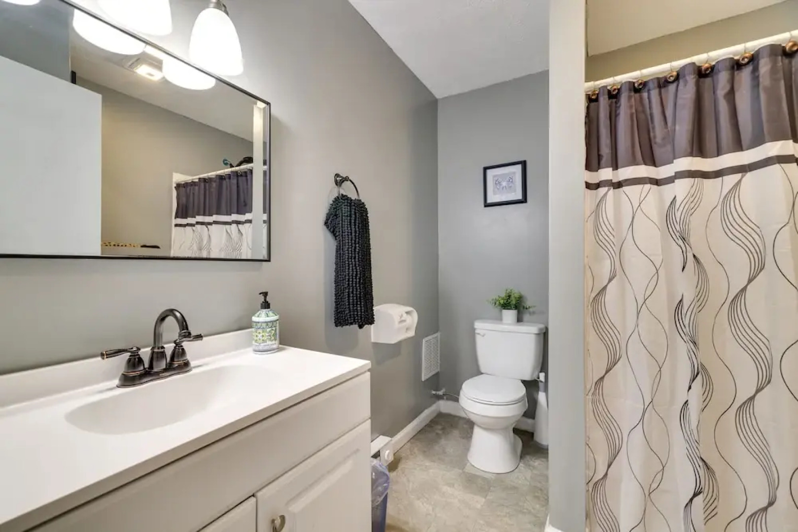 Hot Tub & Game Room: Tobyhanna Vacation Home!