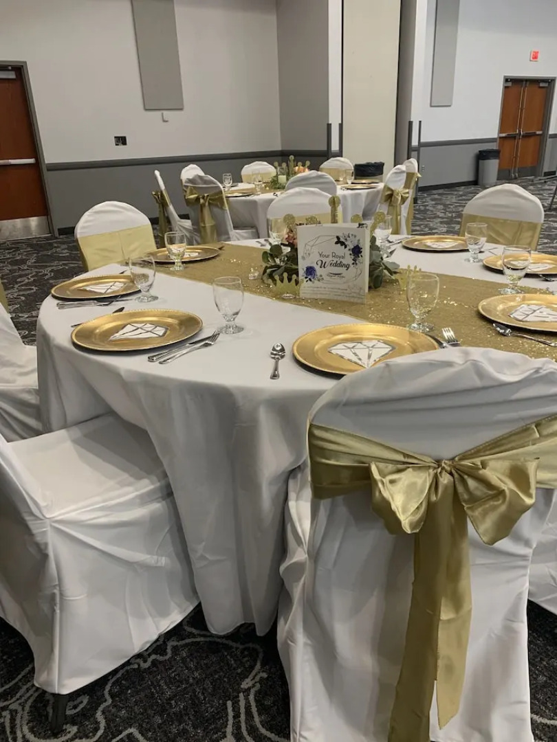 Royal River Casino and Hotel