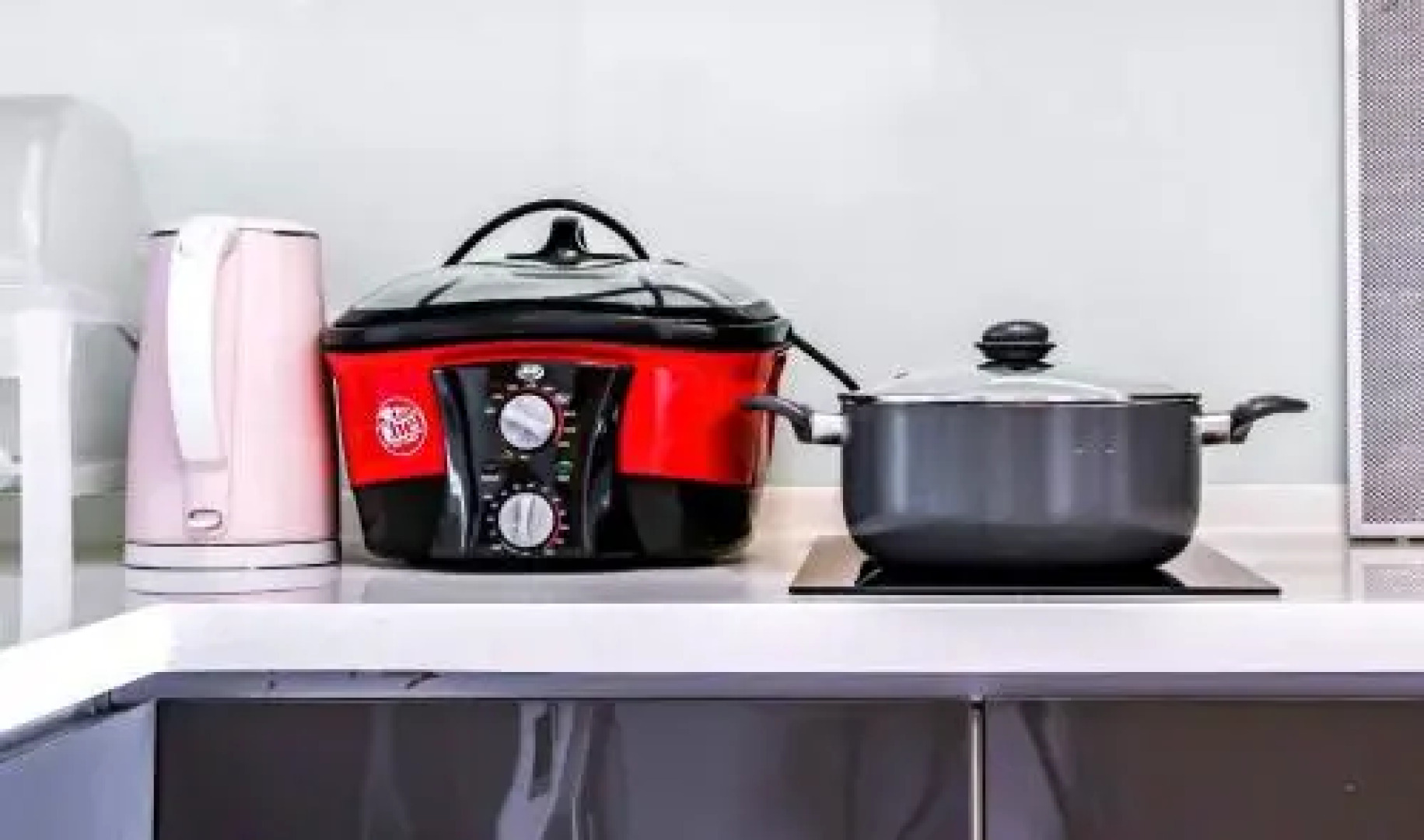 8Pax 2 BATHROOM NEAR SUMWAY PYRAMID