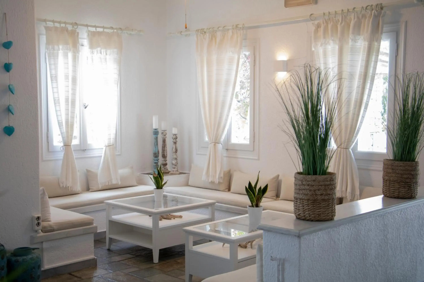 Hotel Manos