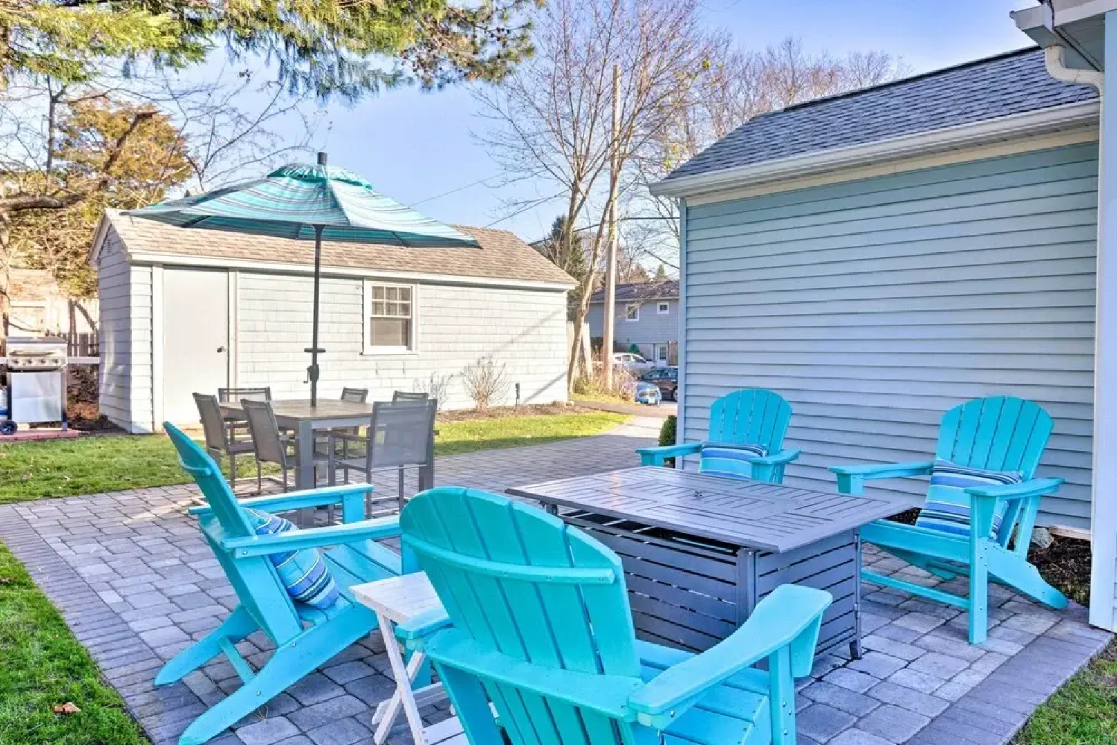 Cozy Coastal Cottage: 5 Mi to Narragansett Beach!