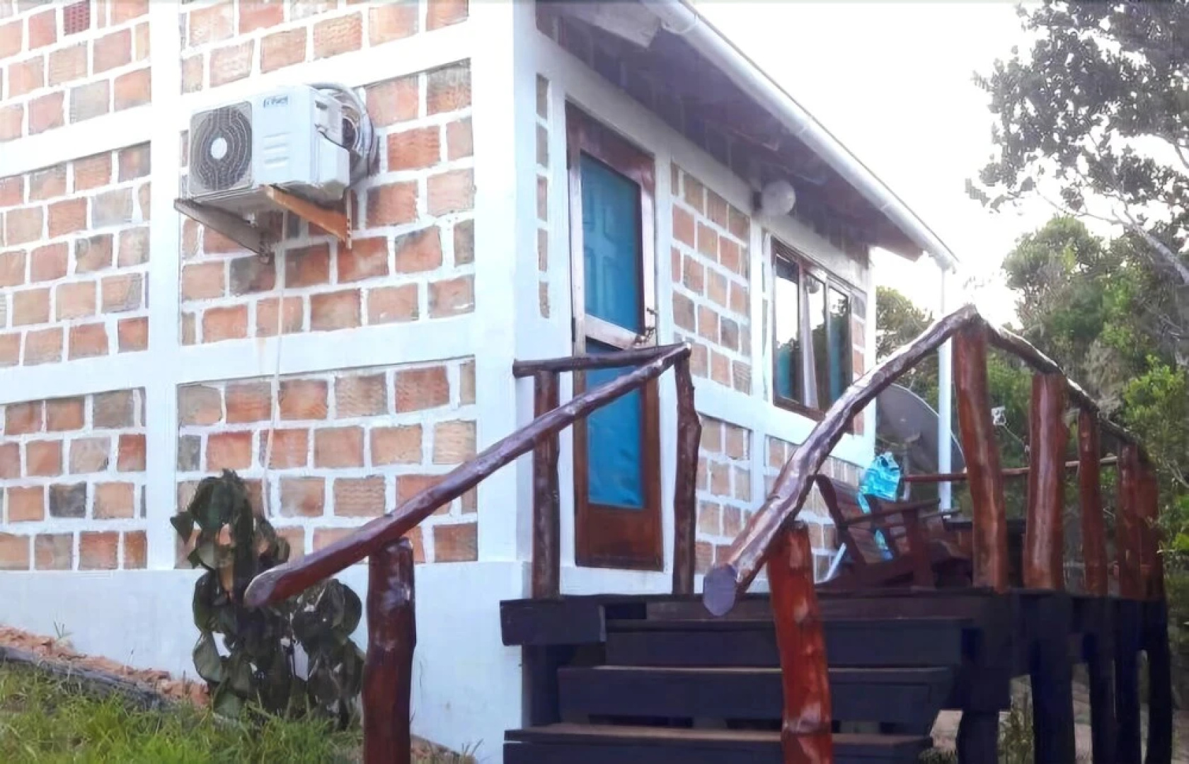 Delih Beach Lodge