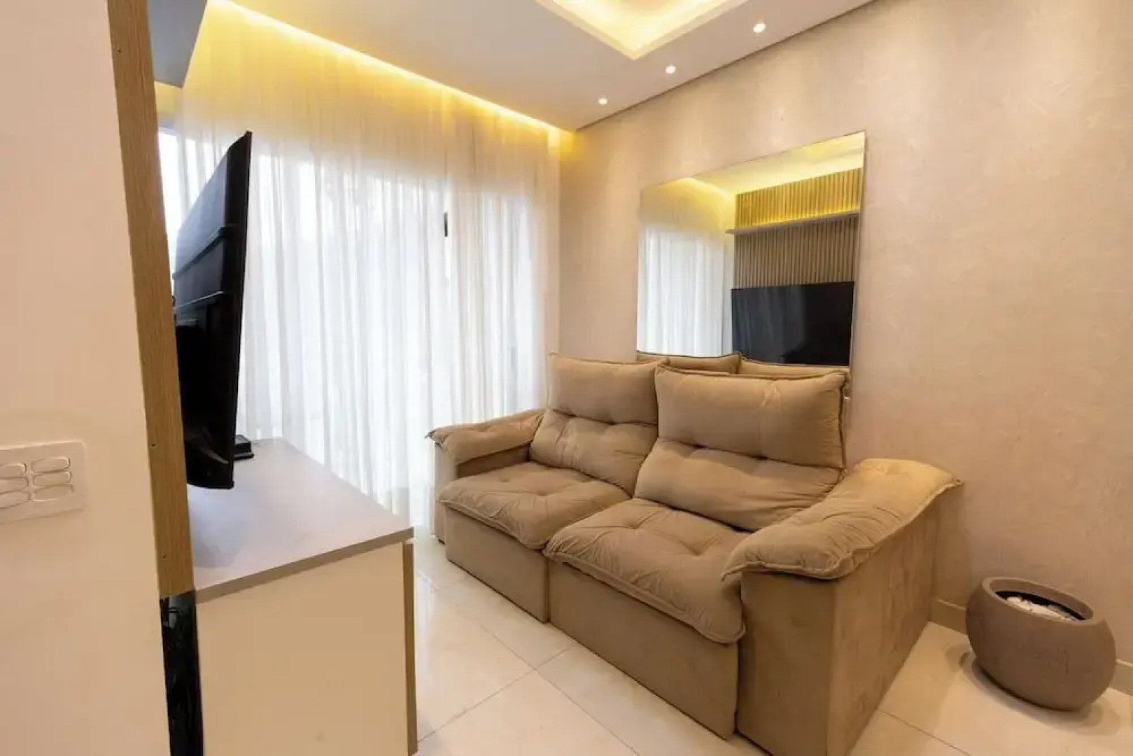 Apto c Piscina e Brinquedoteca a 400m da Praia